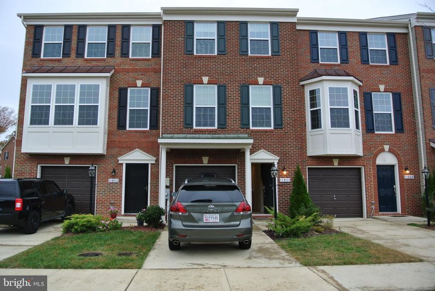 Well Maintained Townhome.  Great Commuter Location. Close to Schools and Shopping. Less than 5 min to commuter lot at Blue Crabs Stadium and Richmond Science Center.  Composite Deck overlooking back yard. Move In Ready.  Quick Settlement Possible.