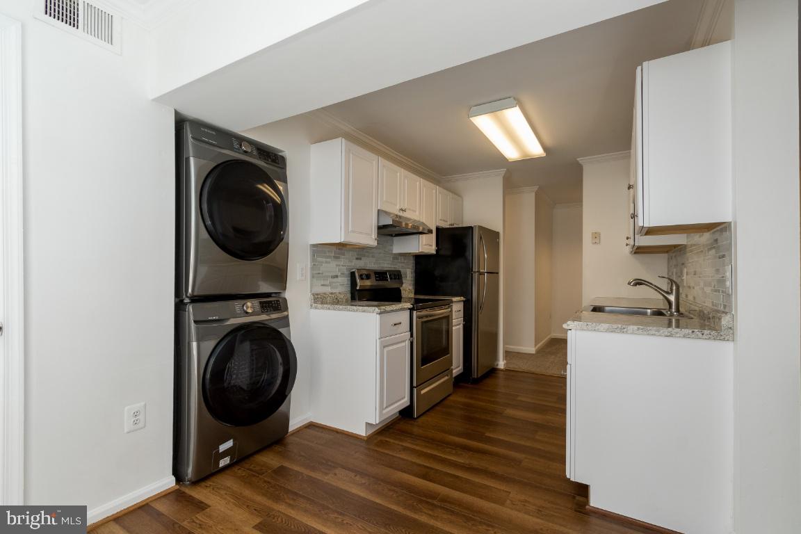 BATTERY HEIGHTS - Residential Lease