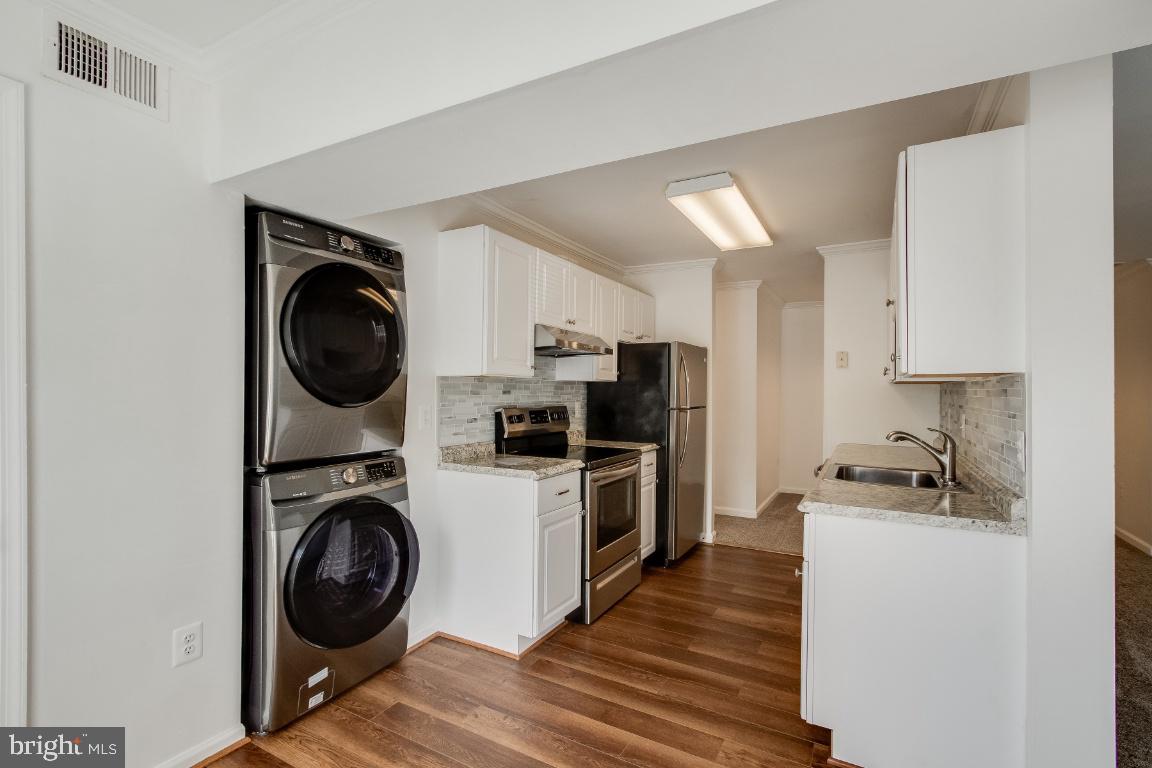 BATTERY HEIGHTS - Residential Lease