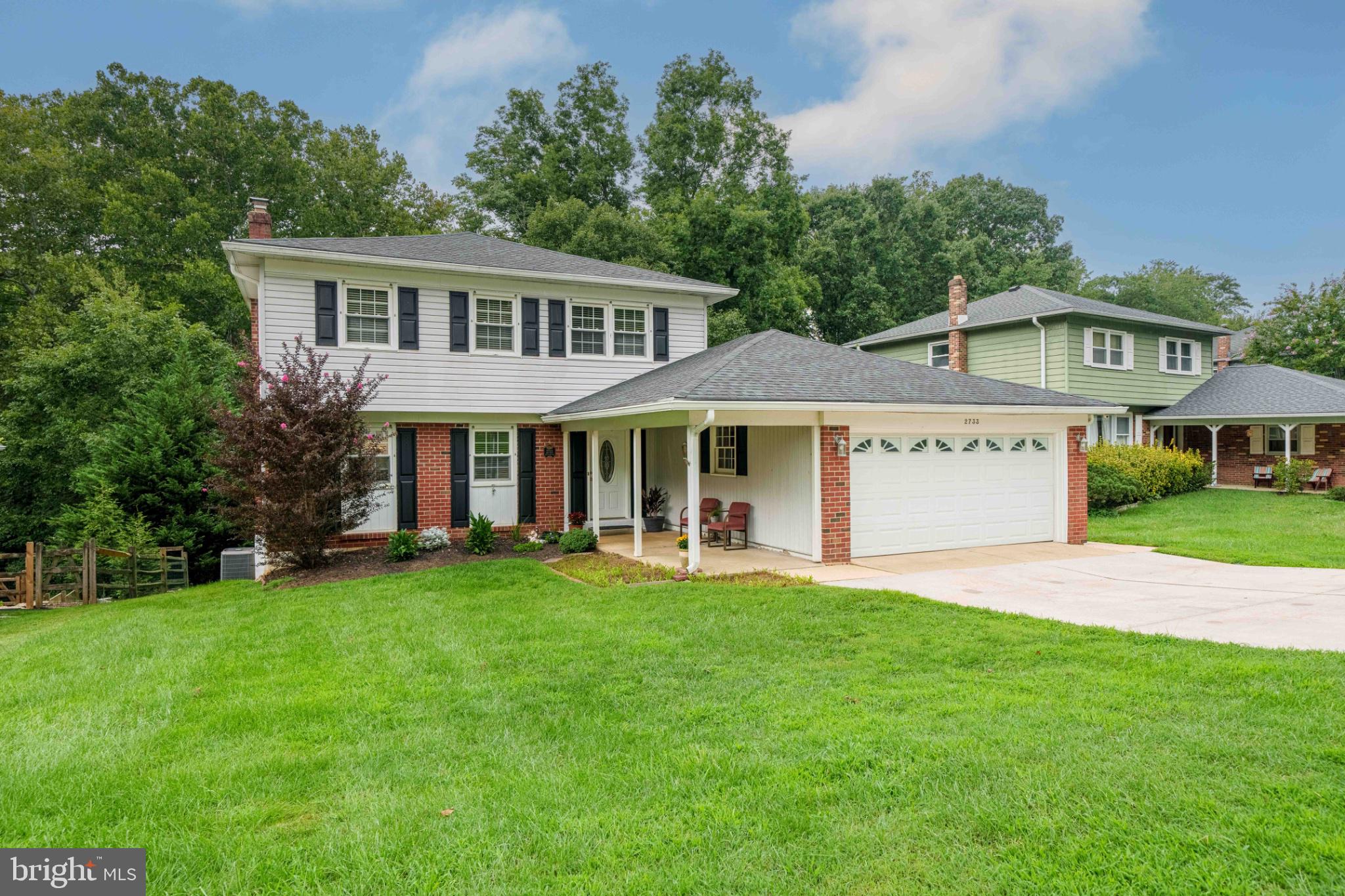 2733 SKYLARK ROAD