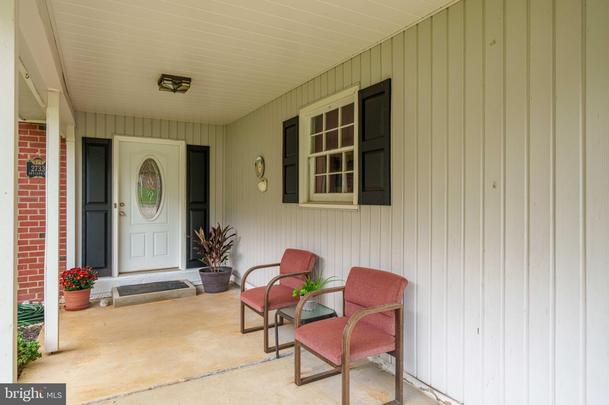 2733 SKYLARK ROAD