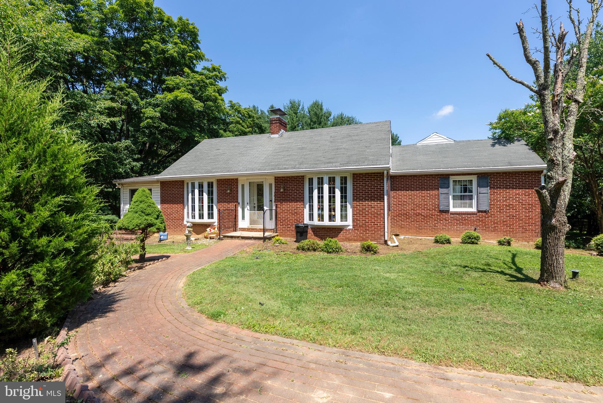 1418 IVY HILL ROAD