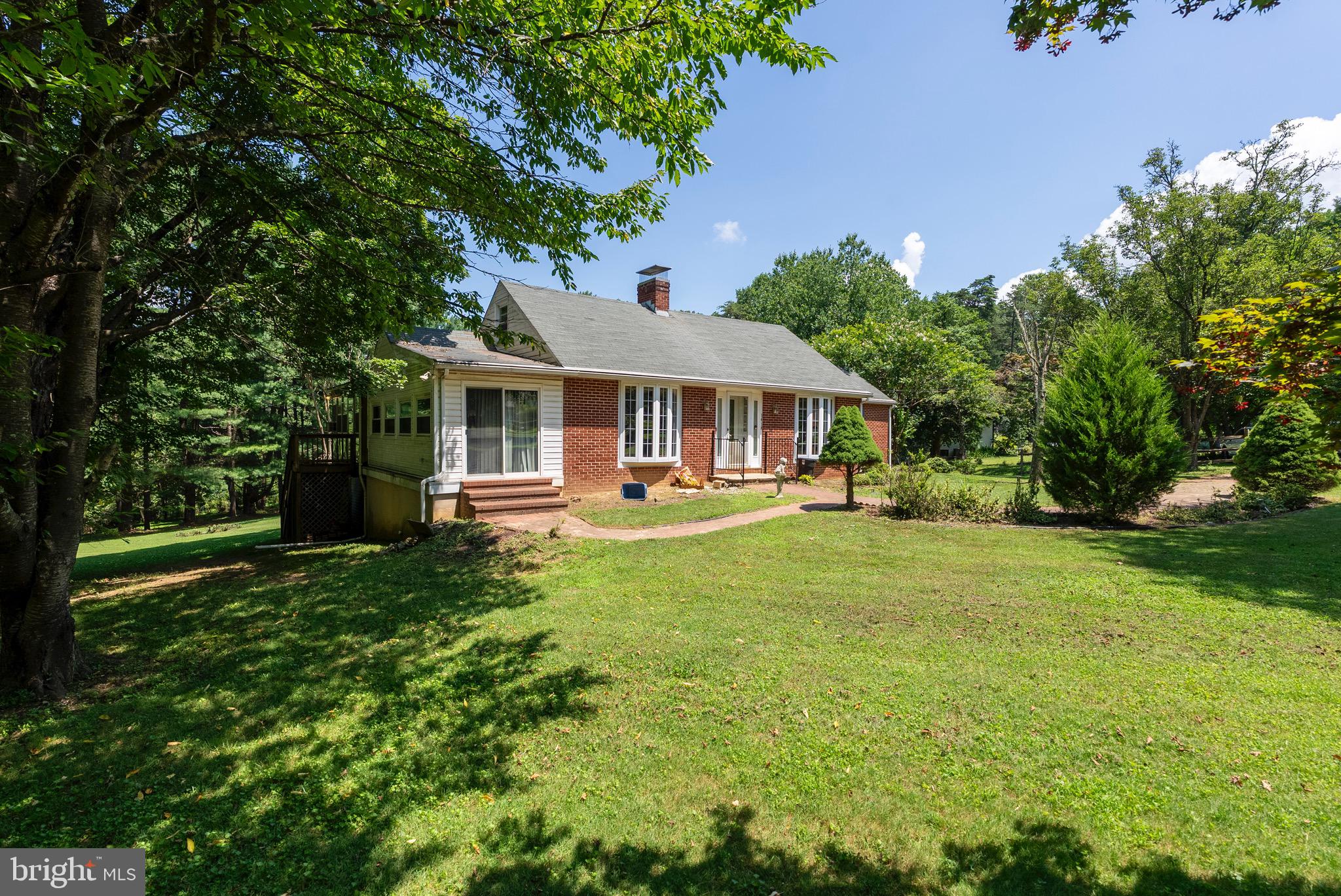 1418 IVY HILL ROAD