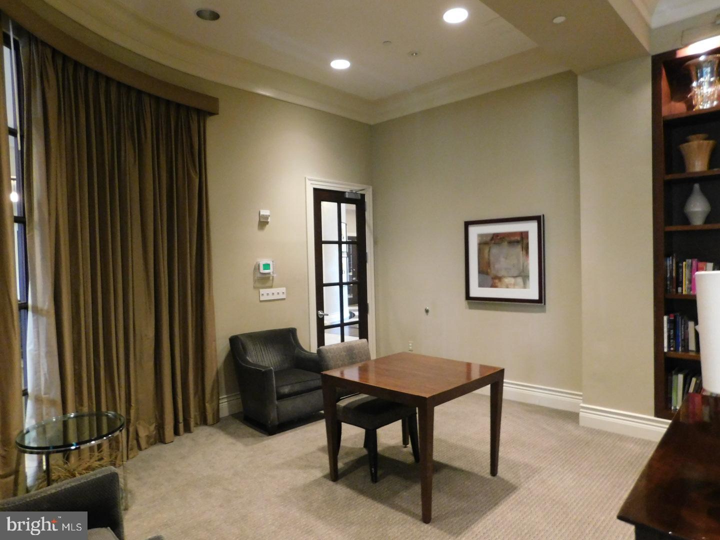 GALLERY AT WHITE FLINT - Residential Lease