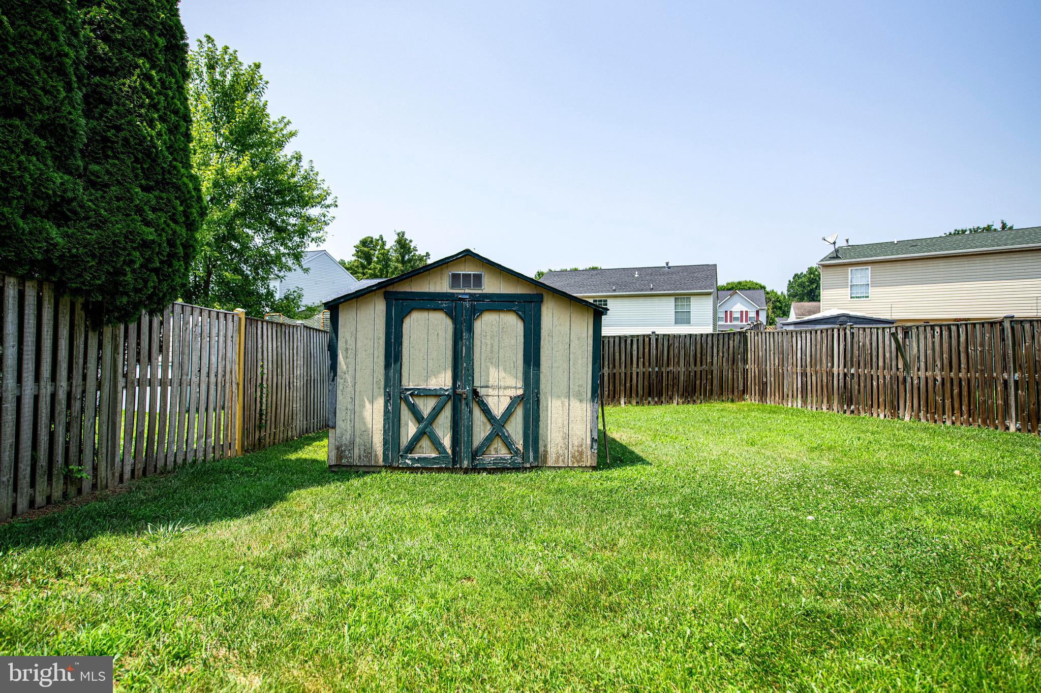 HARBOUR OAKS - Residential