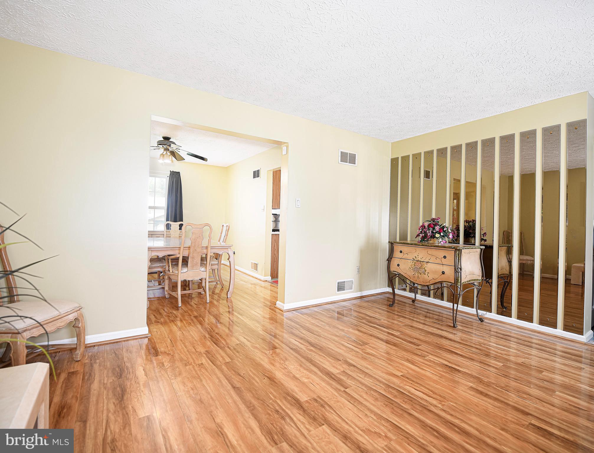 HARBOUR OAKS - Residential