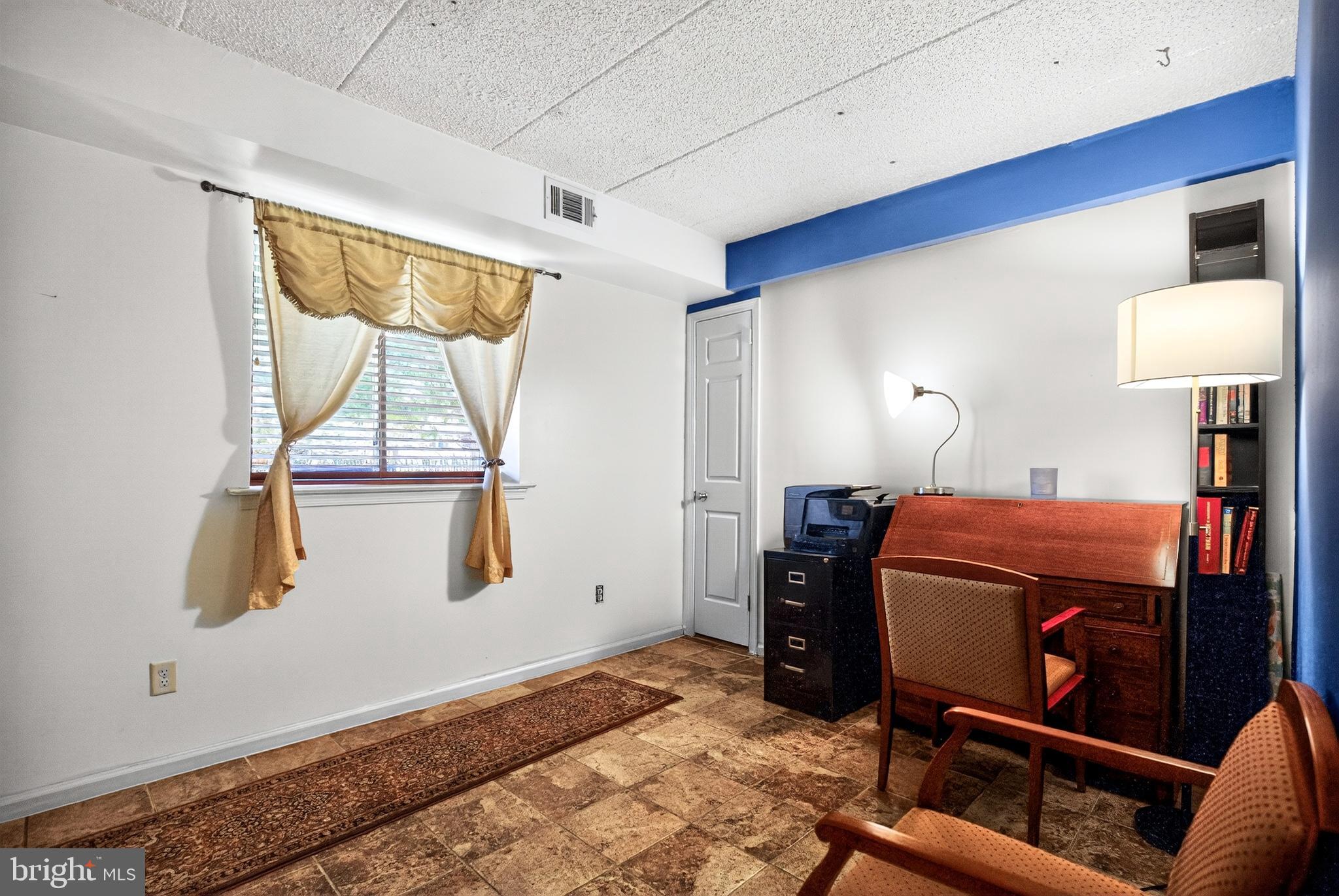 CHESTERBROOK - Residential