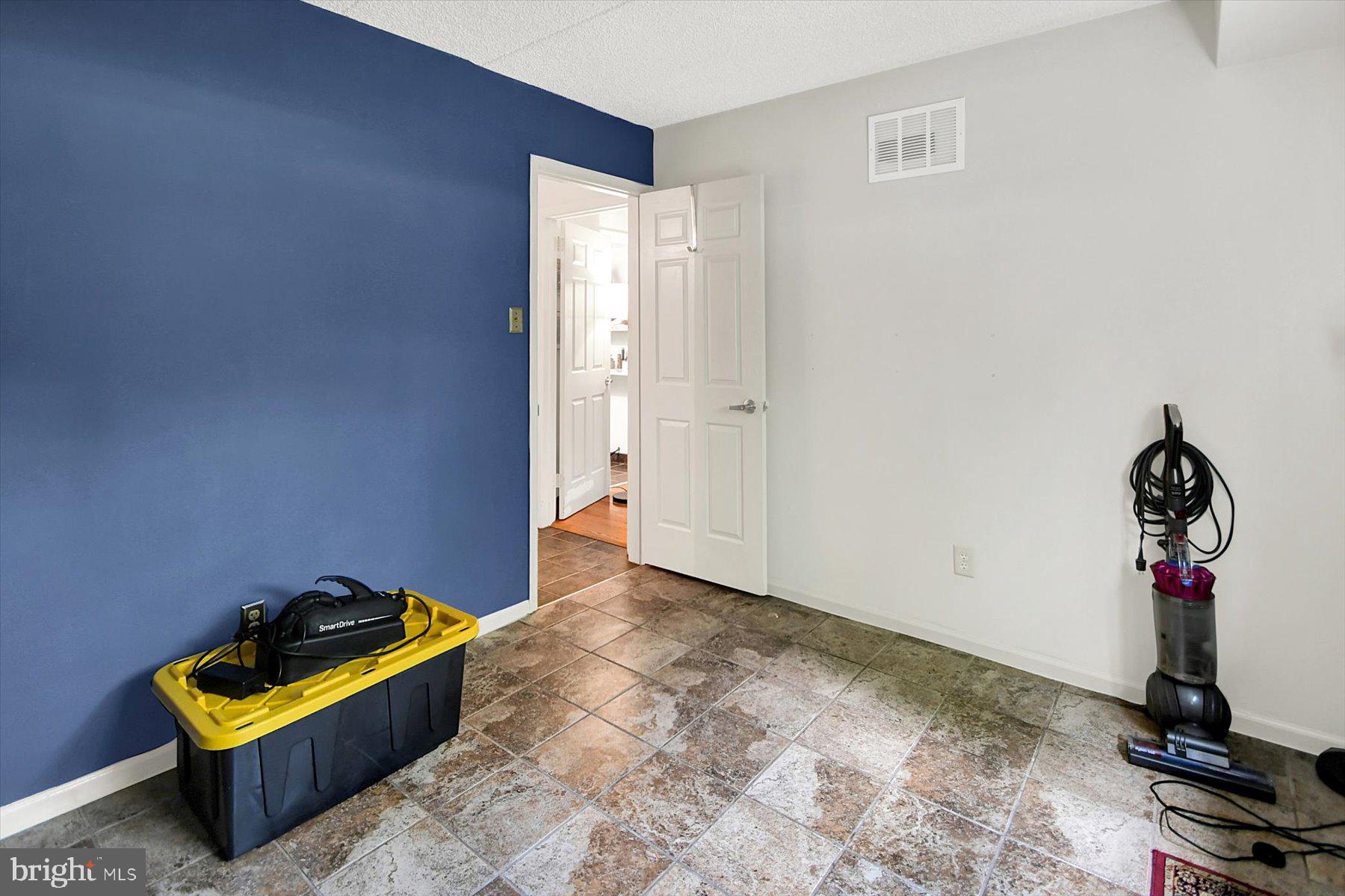 CHESTERBROOK - Residential