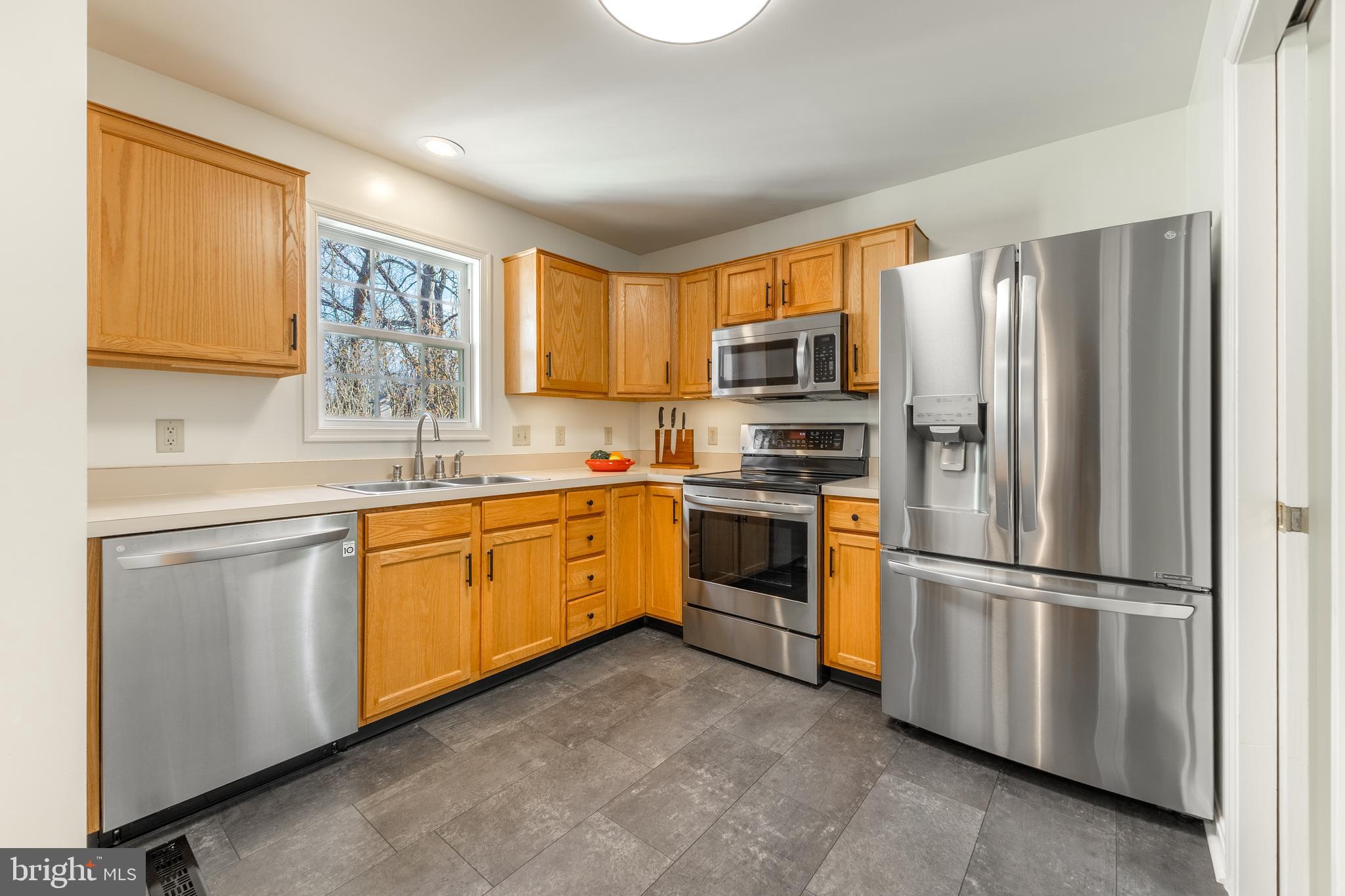 GREENLEAF MANOR - Residential