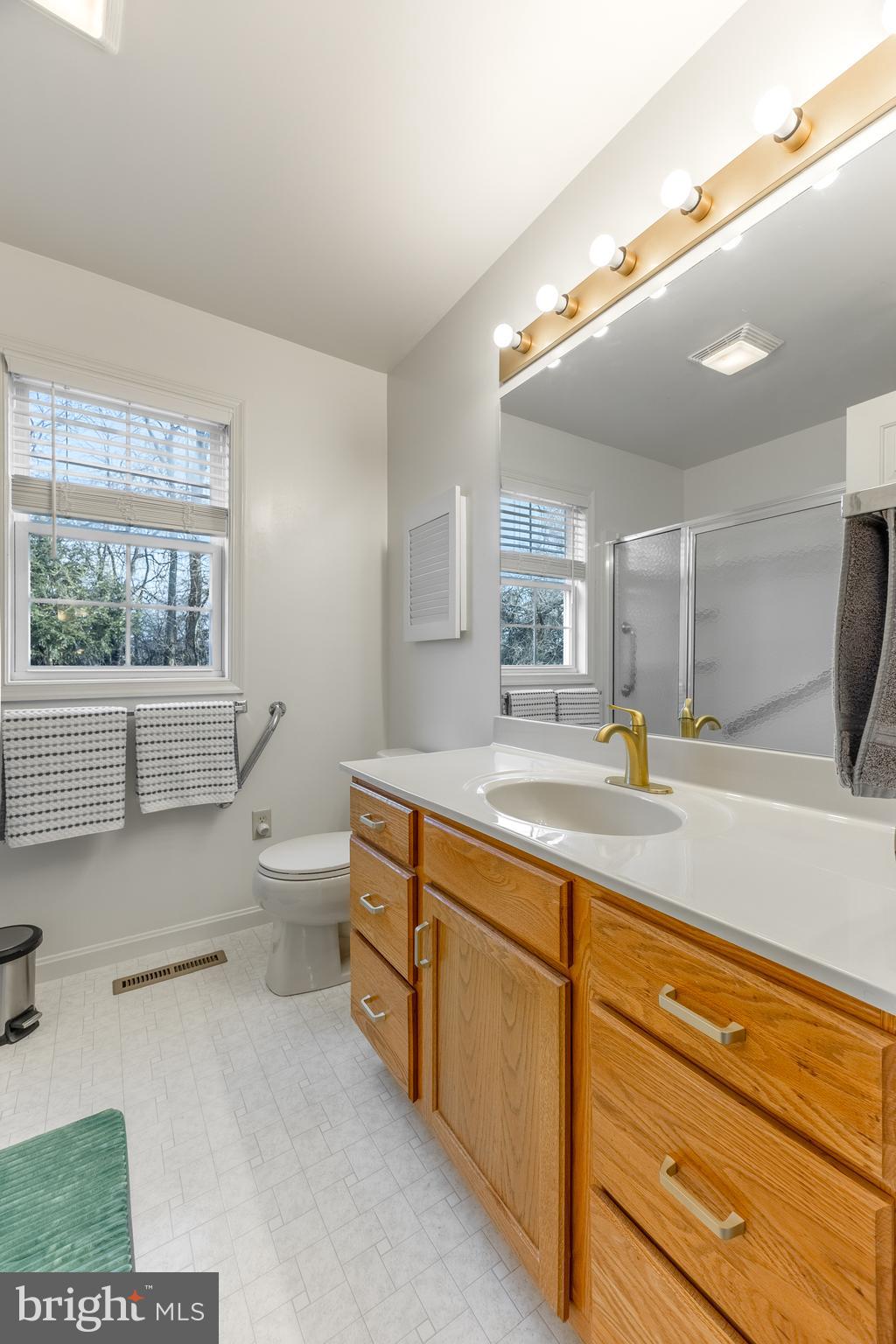 GREENLEAF MANOR - Residential