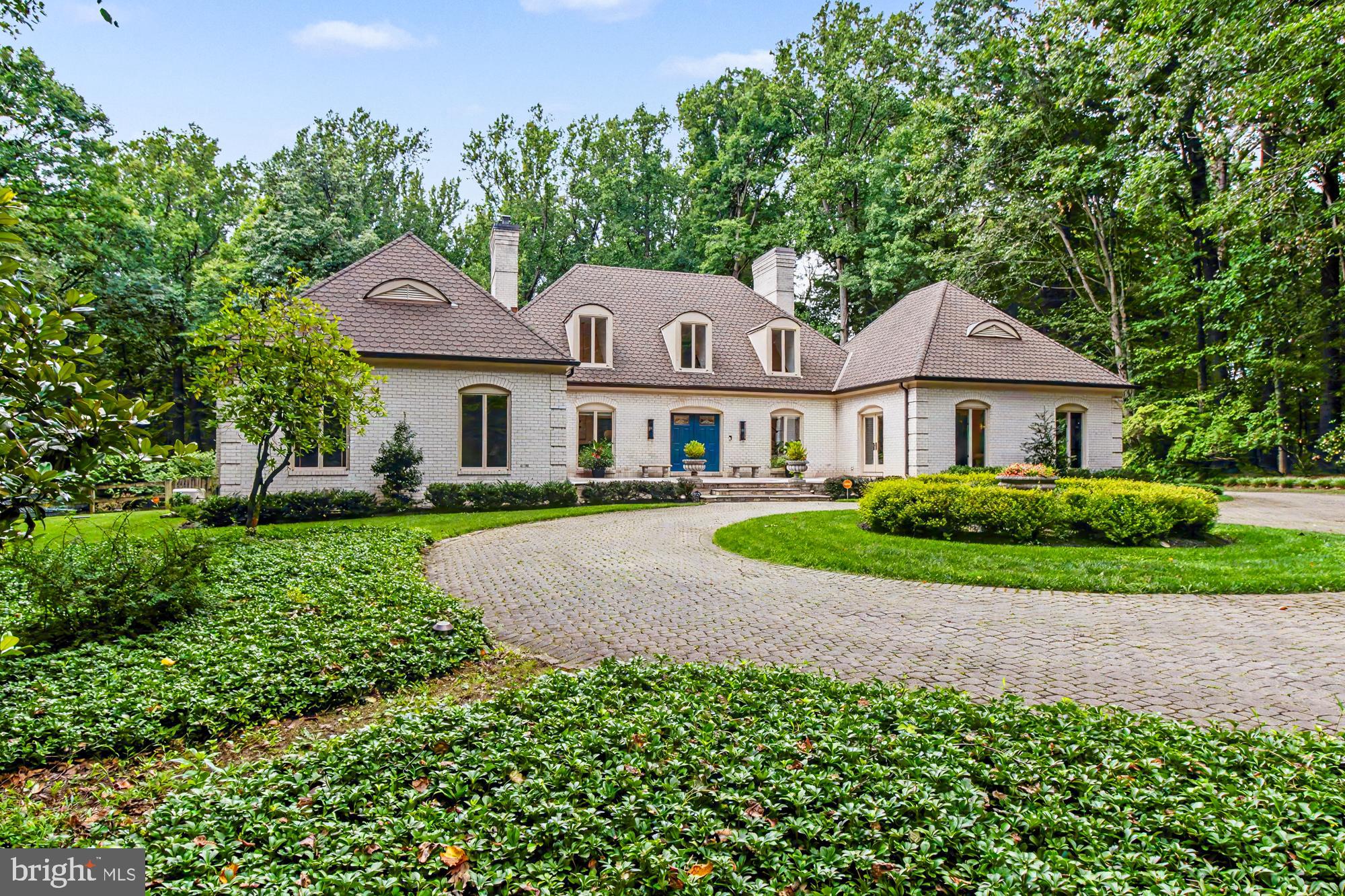 2422 VELVET VALLEY WAY