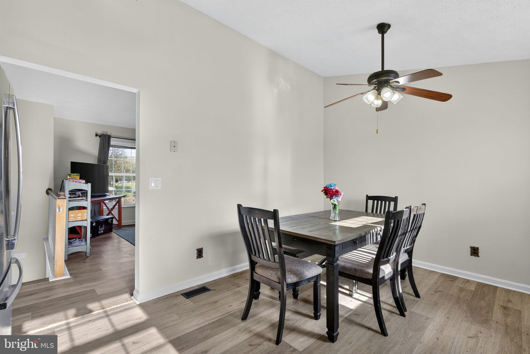 HEADLEY COURT - Residential