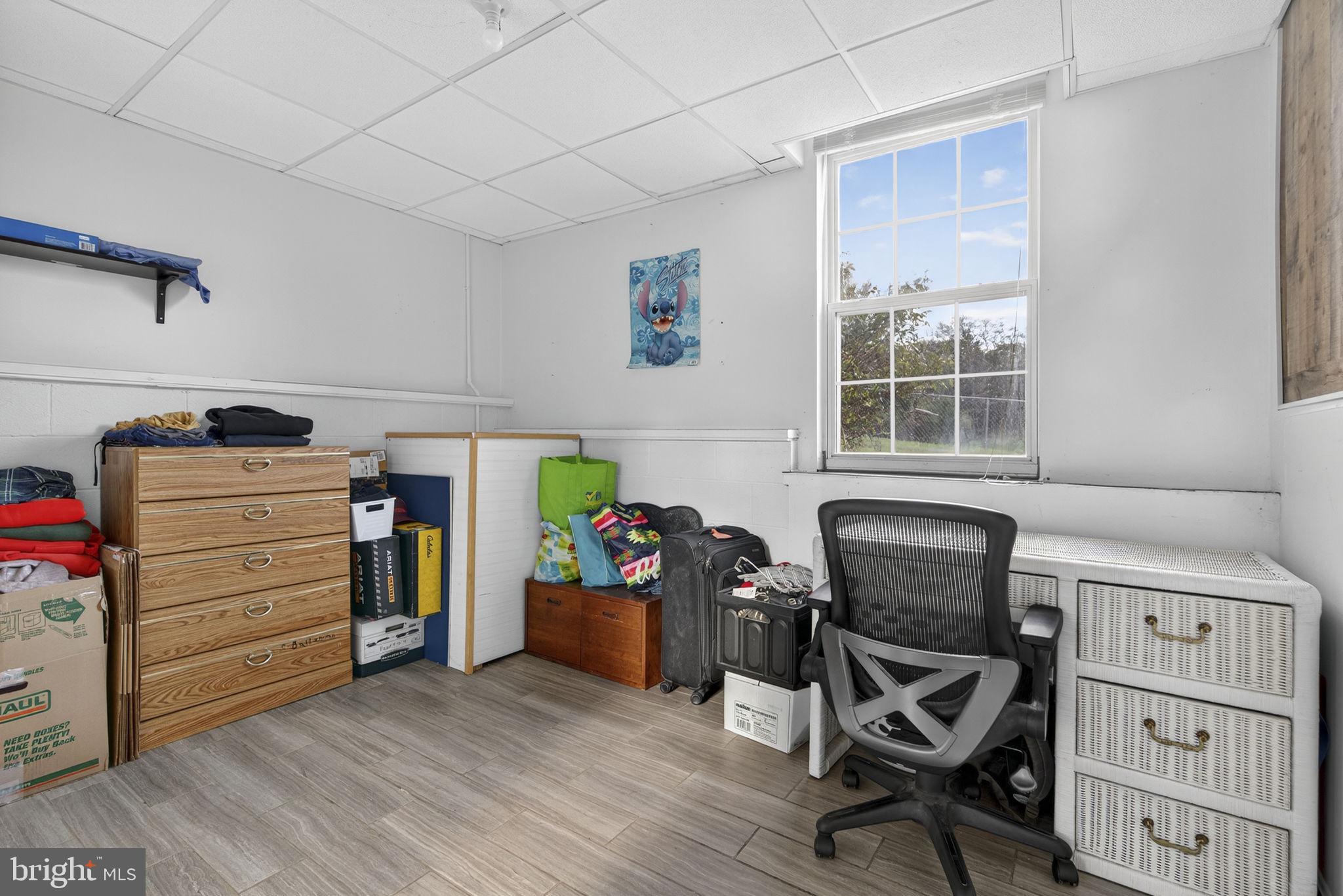 HEADLEY COURT - Residential