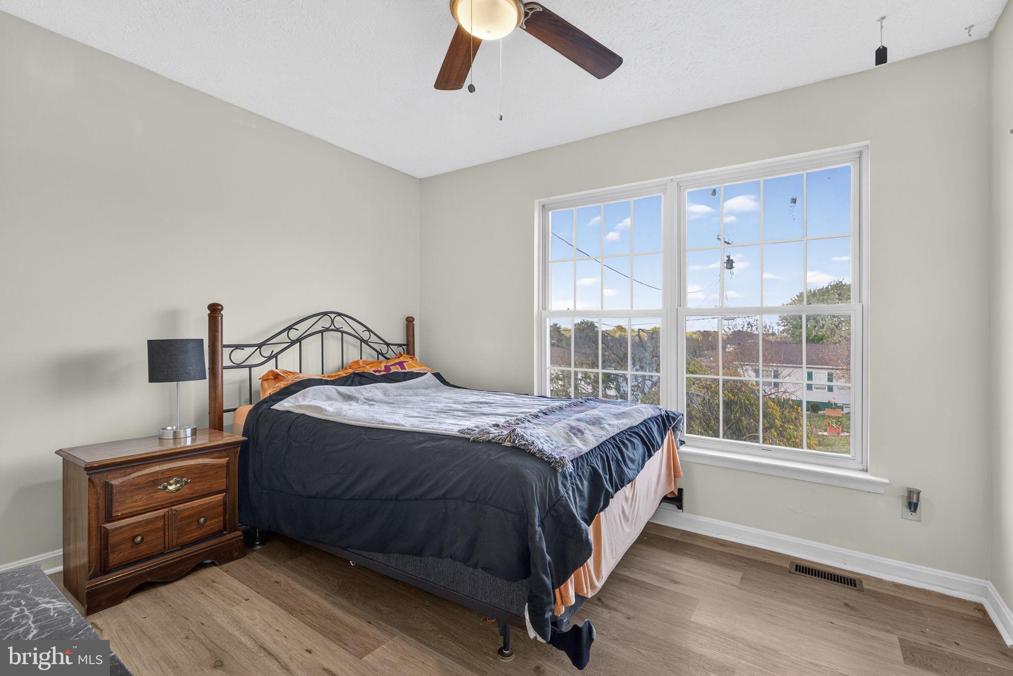 HEADLEY COURT - Residential