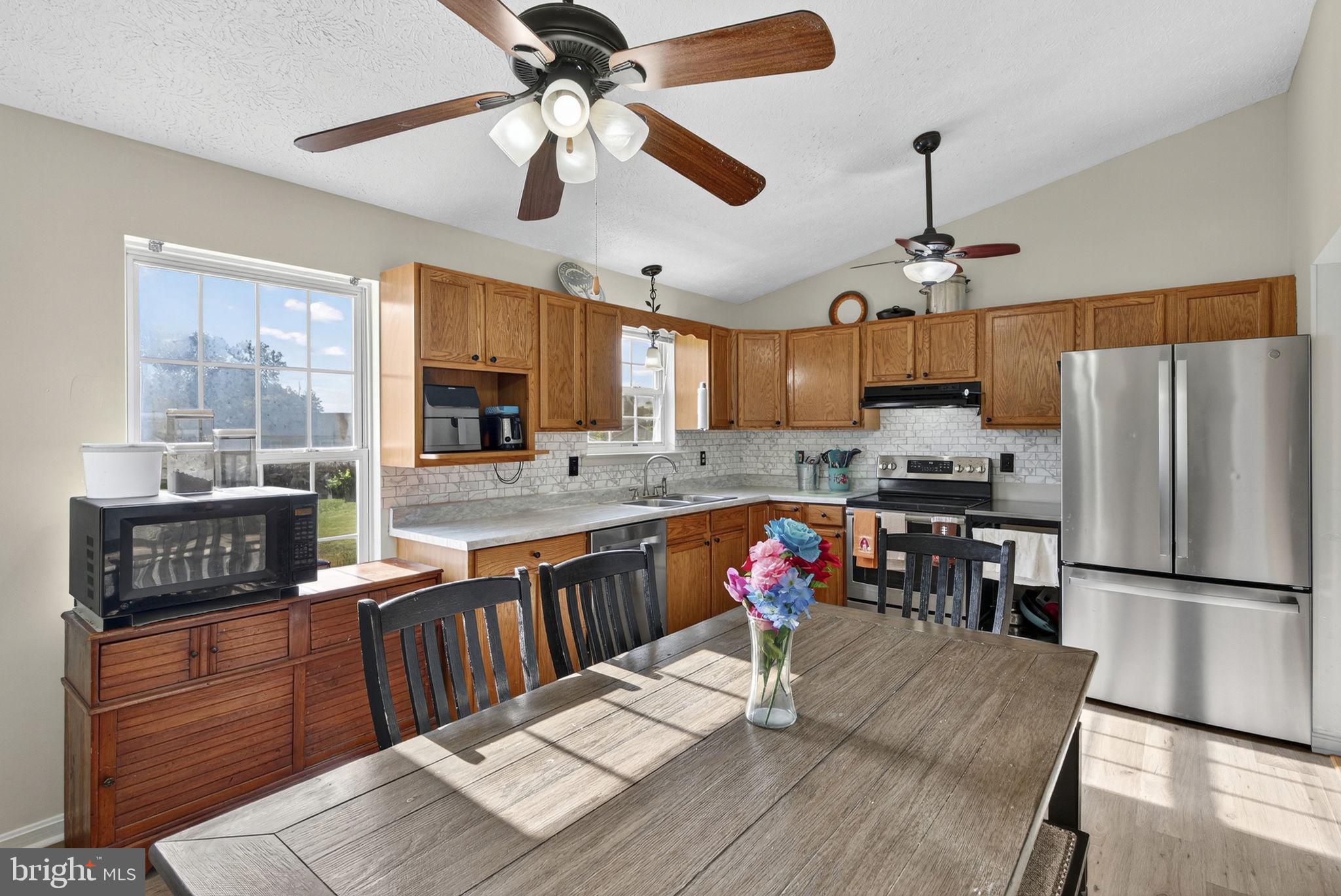 HEADLEY COURT - Residential