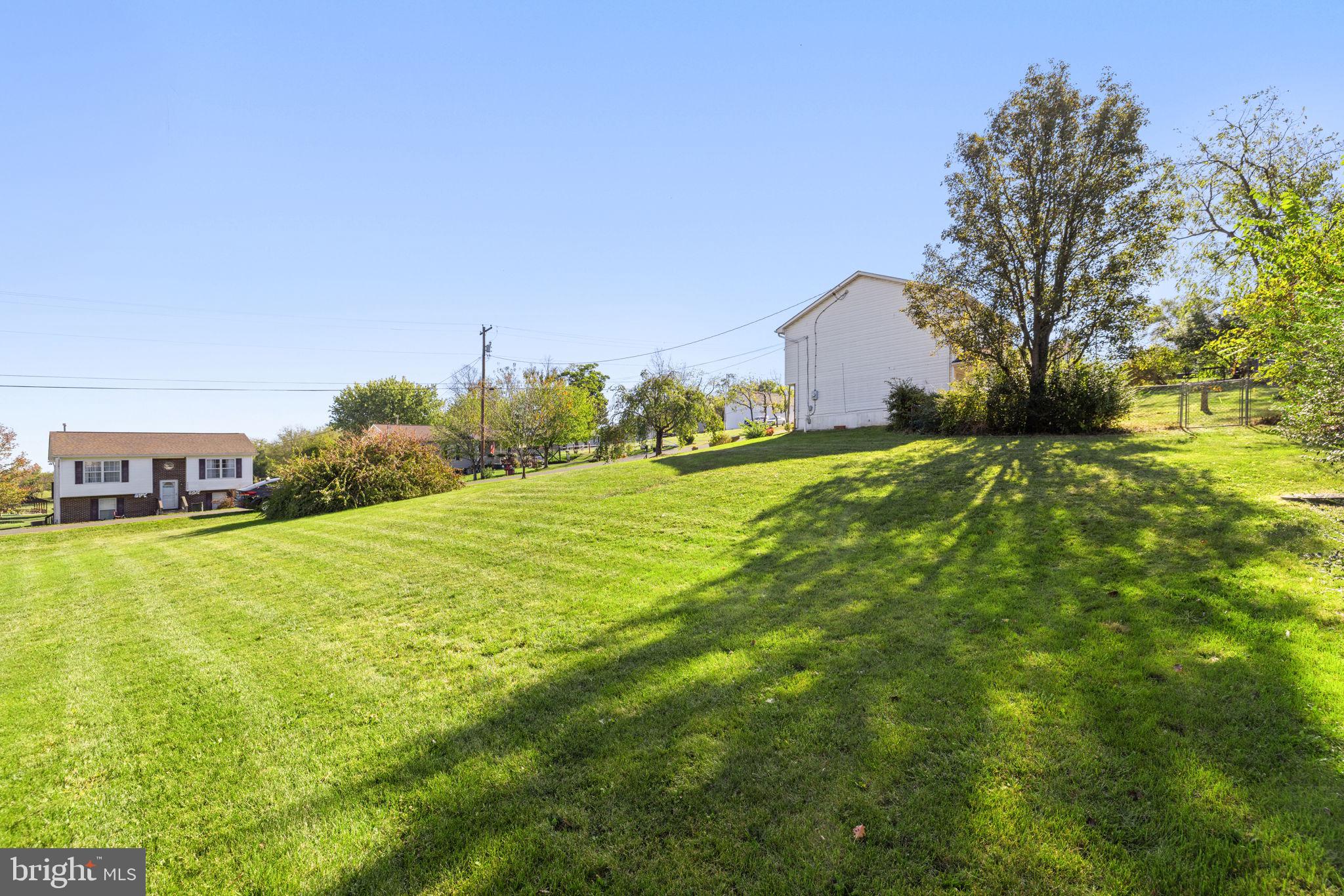 HEADLEY COURT - Residential