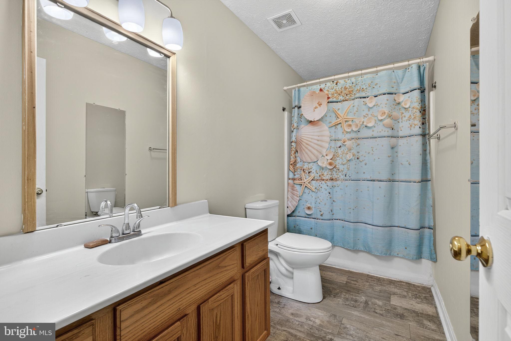 HEADLEY COURT - Residential