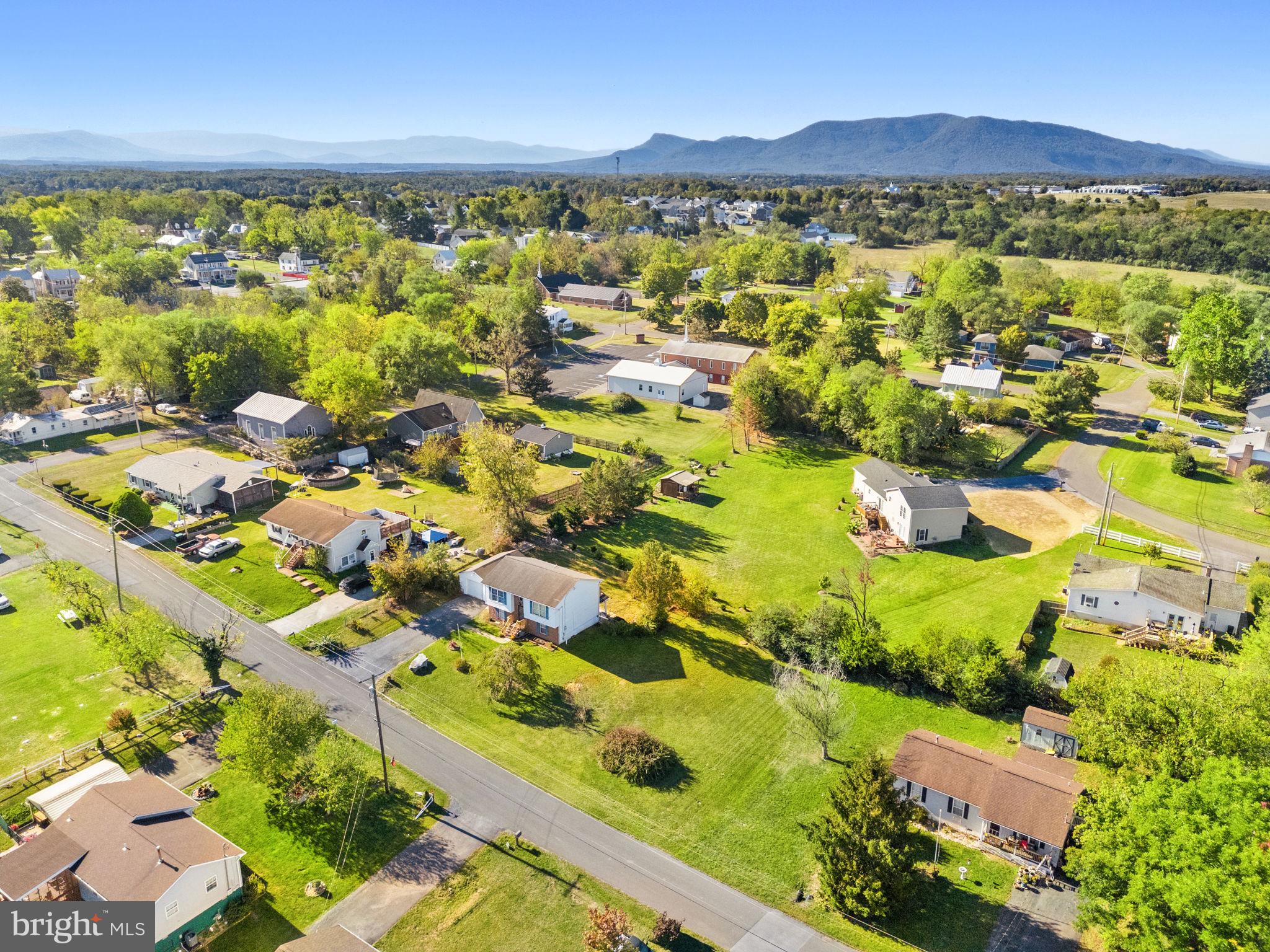 HEADLEY COURT - Residential