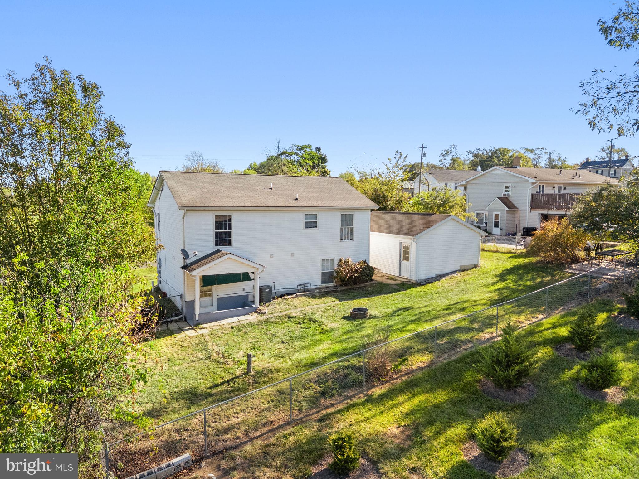 HEADLEY COURT - Residential