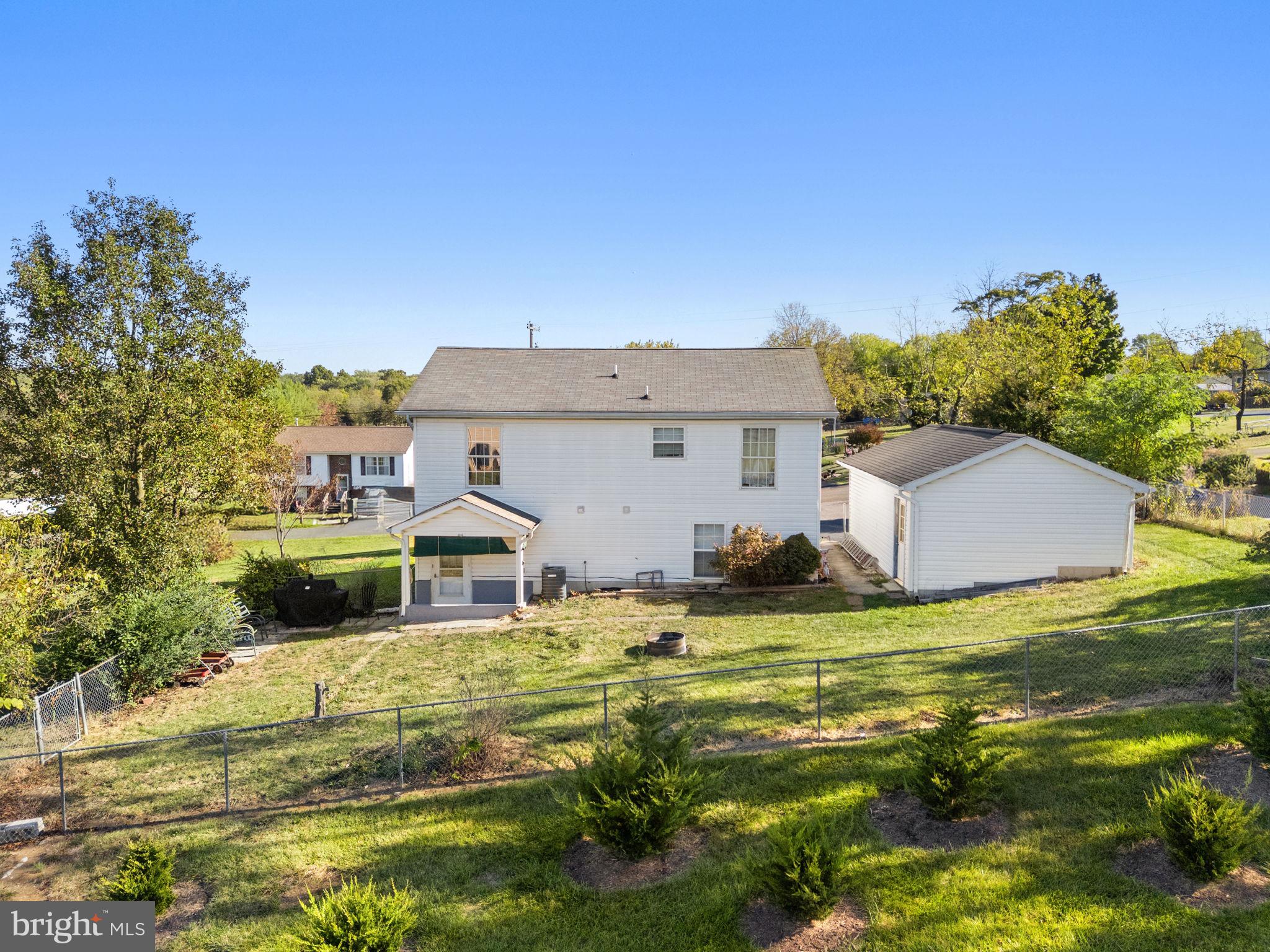 HEADLEY COURT - Residential