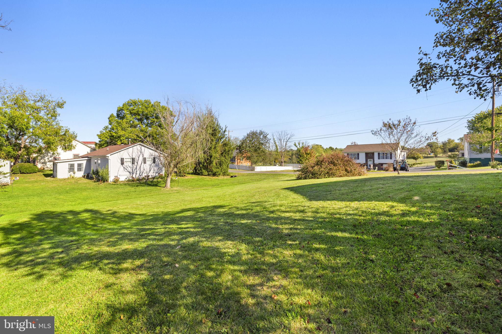 HEADLEY COURT - Residential