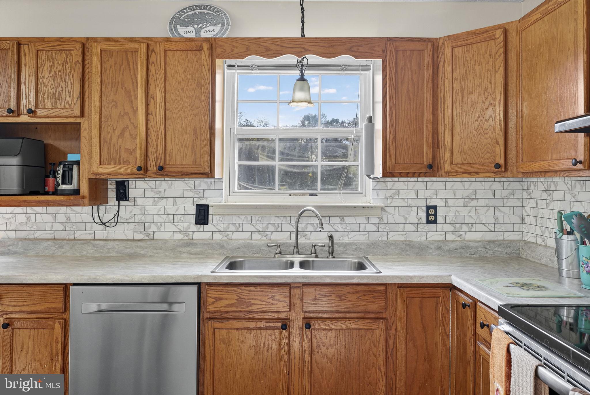 HEADLEY COURT - Residential