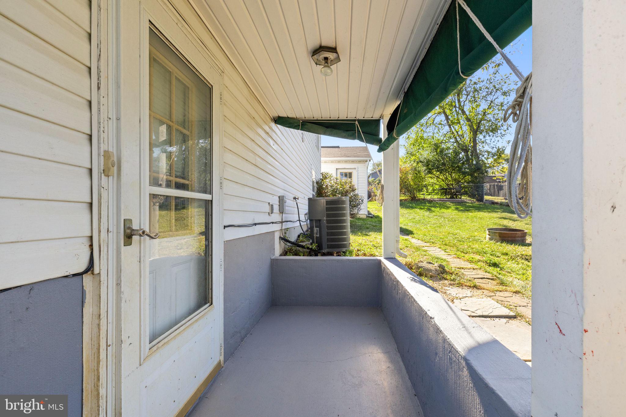 HEADLEY COURT - Residential