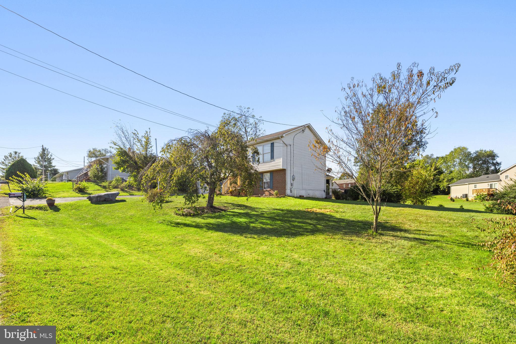 HEADLEY COURT - Residential