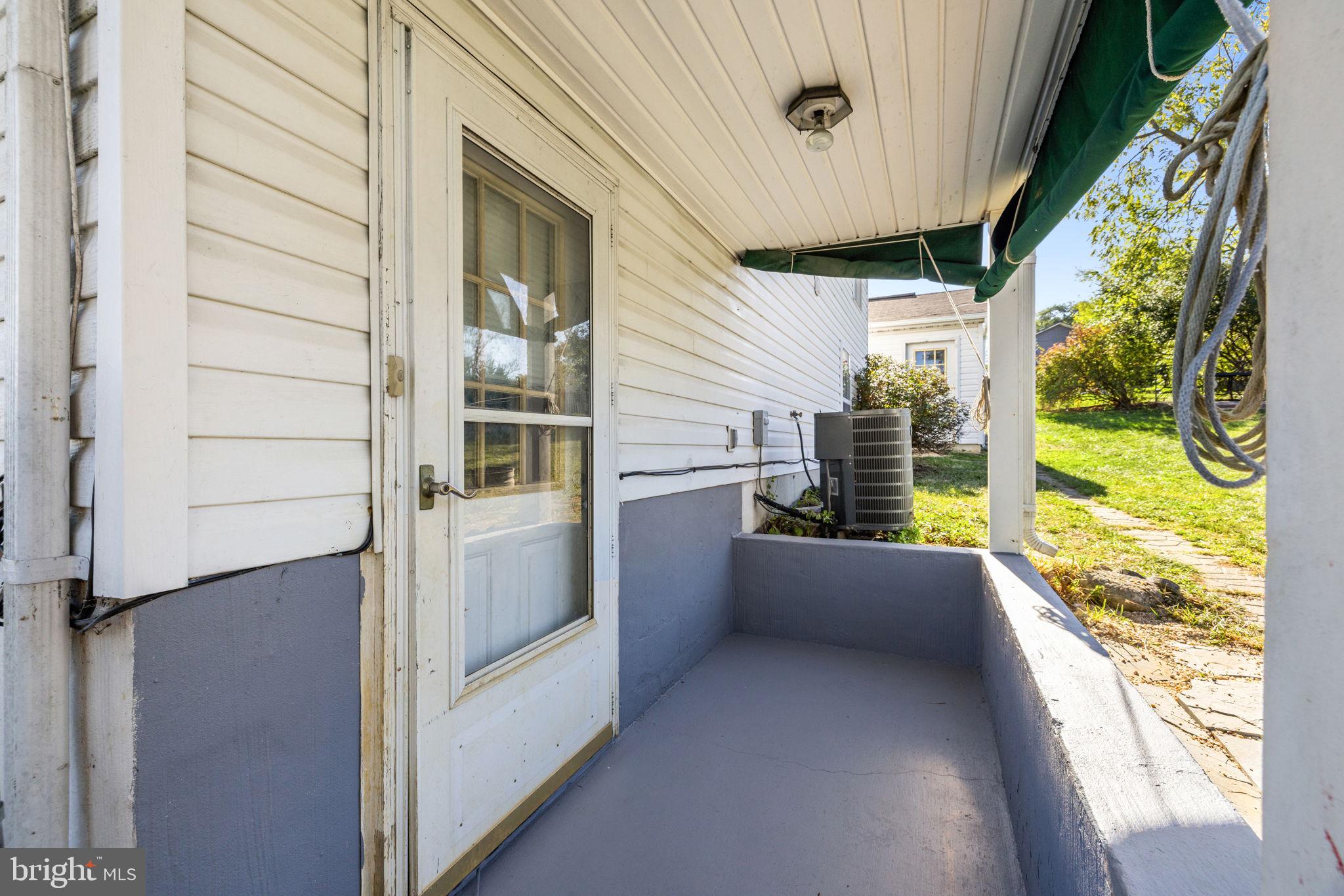 HEADLEY COURT - Residential