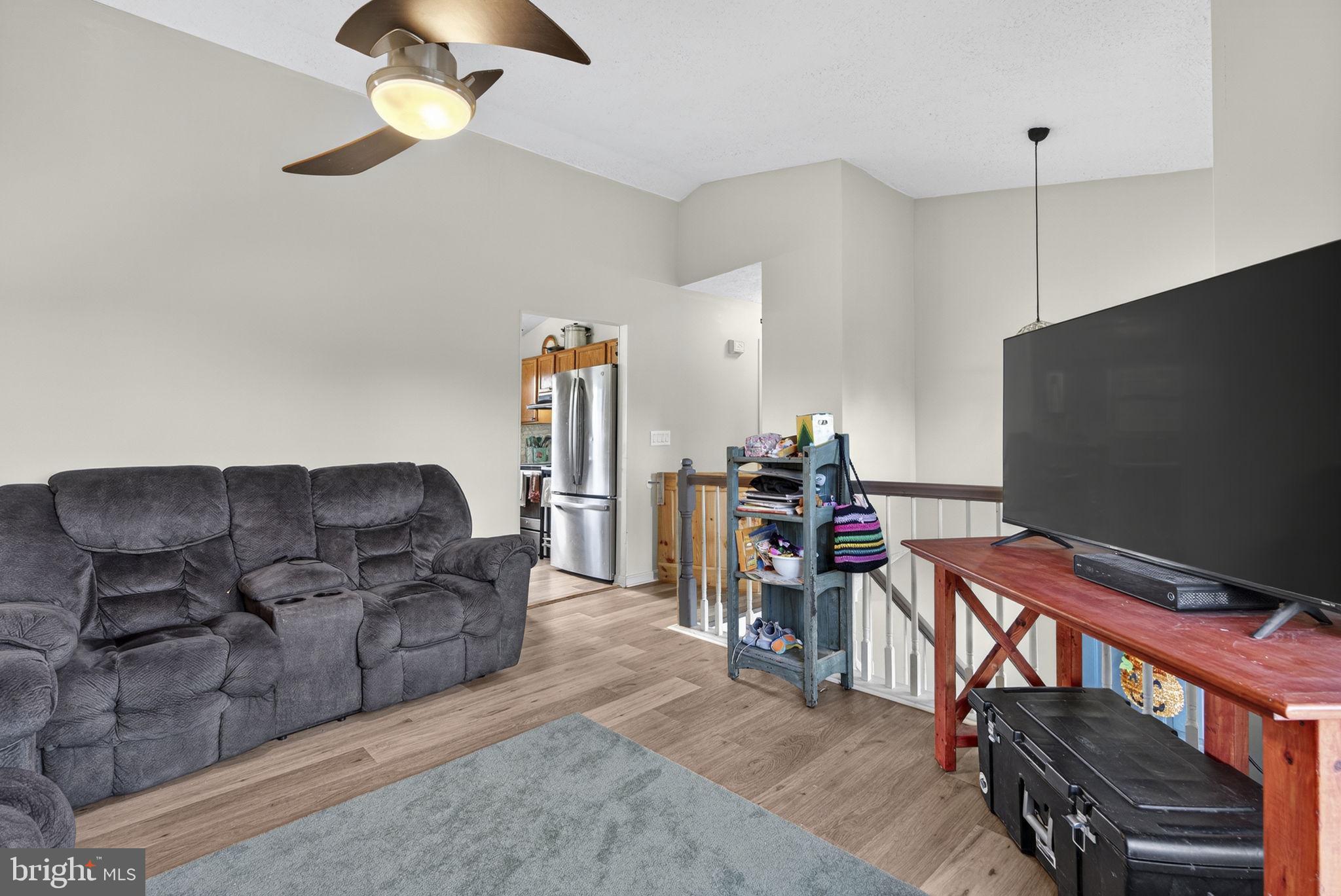 HEADLEY COURT - Residential