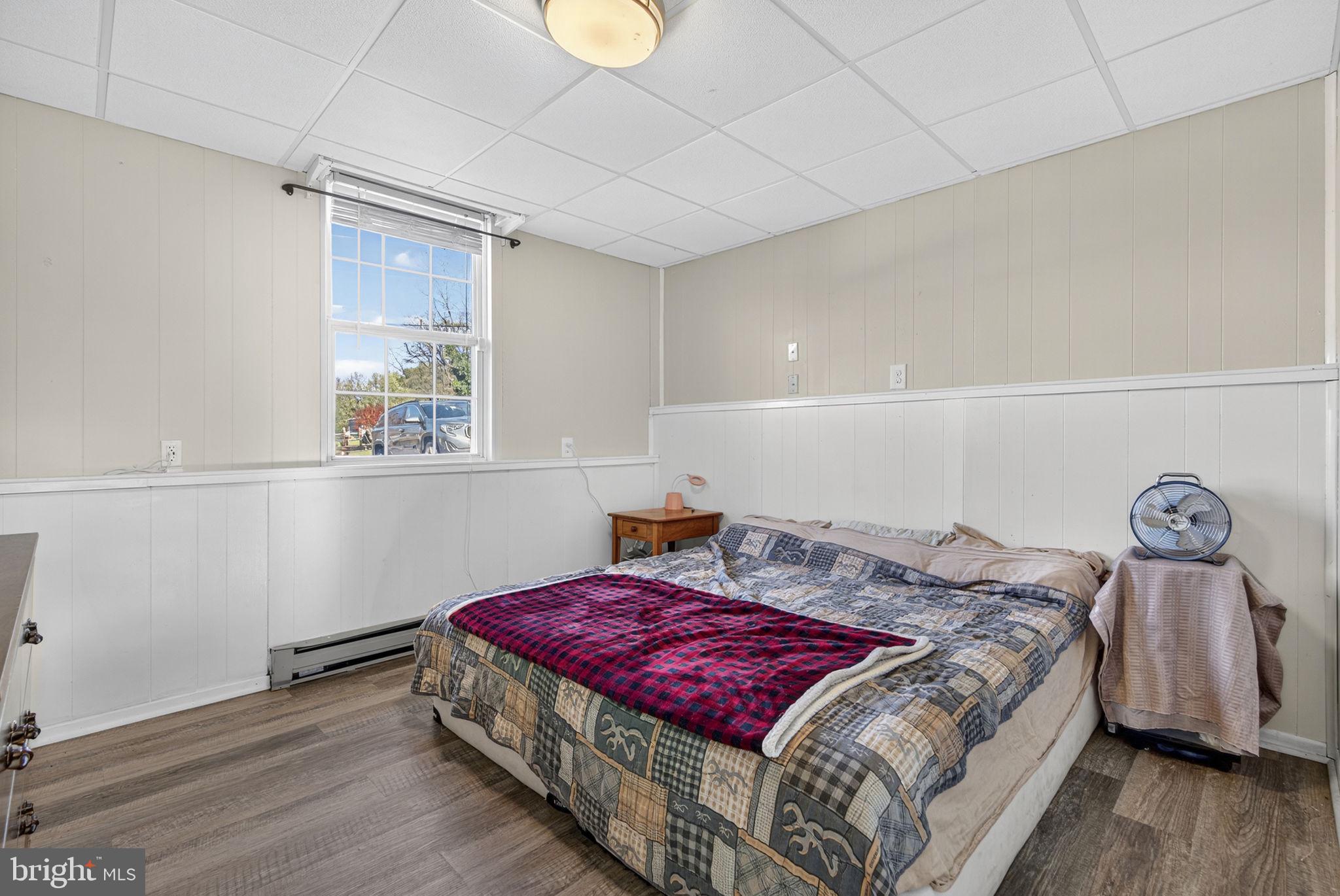 HEADLEY COURT - Residential