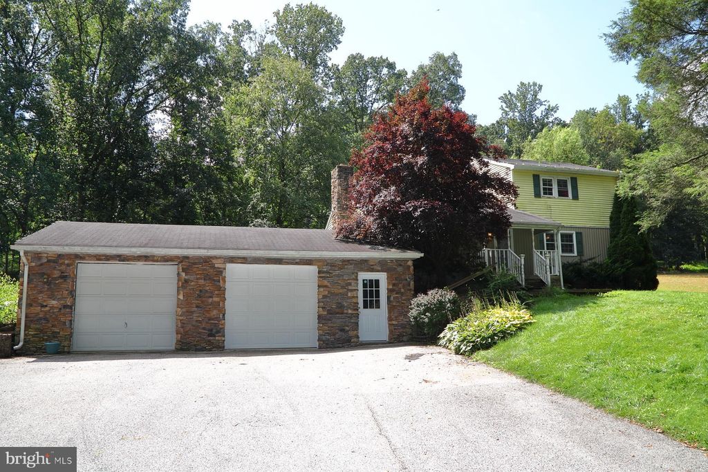 Photo of 2858 Glen Allen School Road, FELTON, PA 17322 (MLS # PAYK2089626)