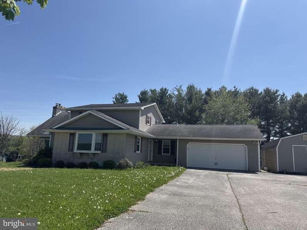 Photo of 1525 Bachmans Valley Road, WESTMINSTER, MD 21158 (MLS # MDCR2034664)