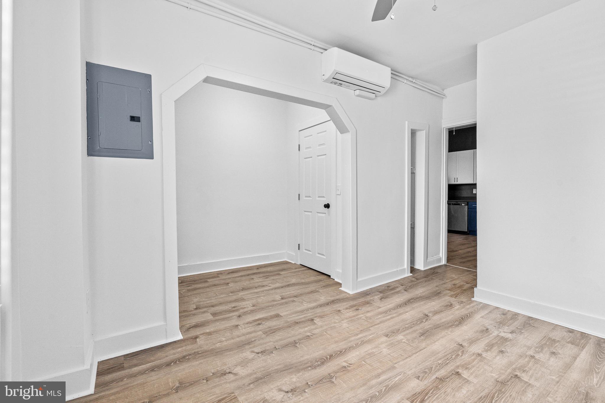 FRANKLIN SQUARE HISTORIC DISTRICT - Residential Lease