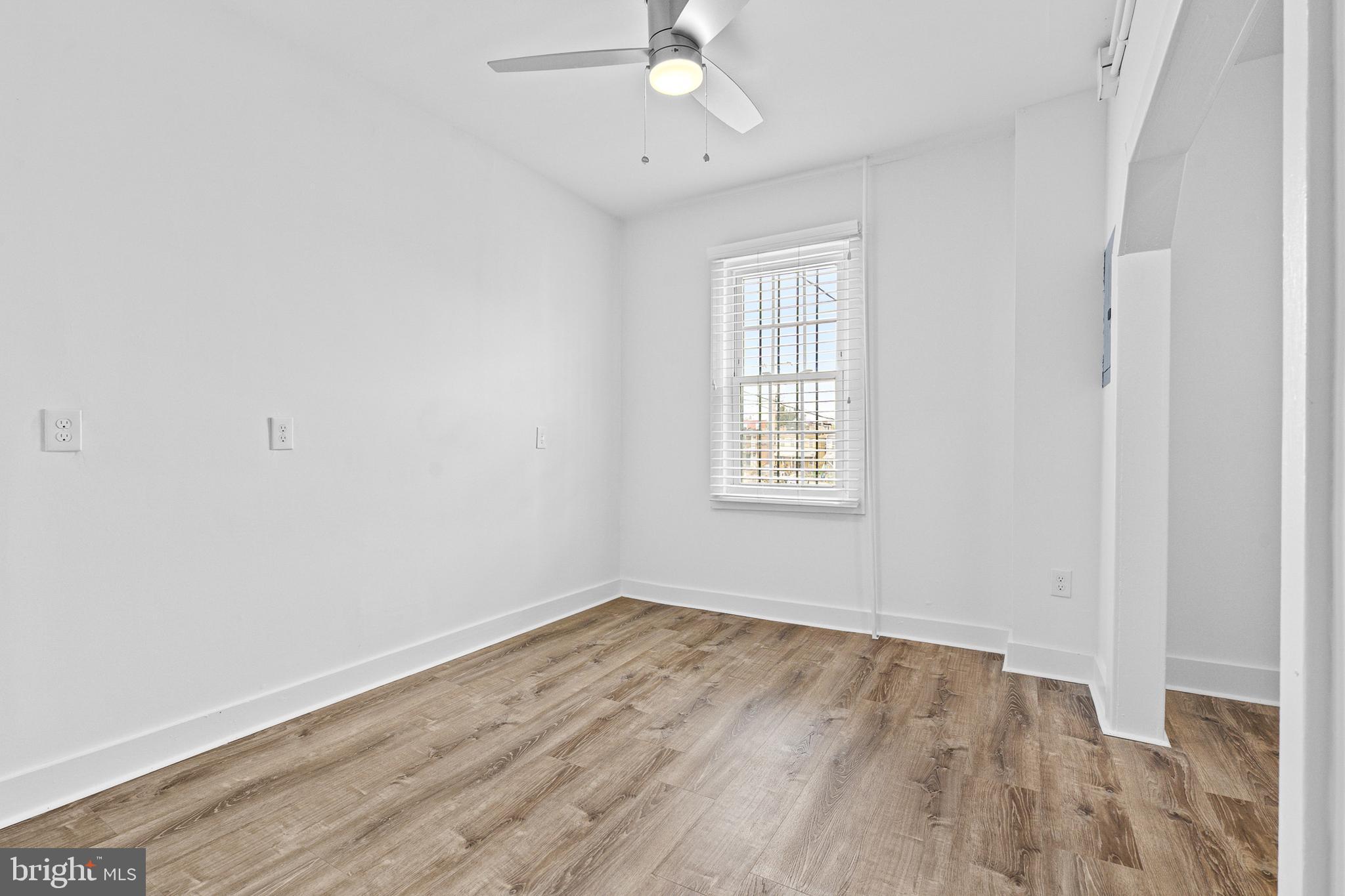 FRANKLIN SQUARE HISTORIC DISTRICT - Residential Lease