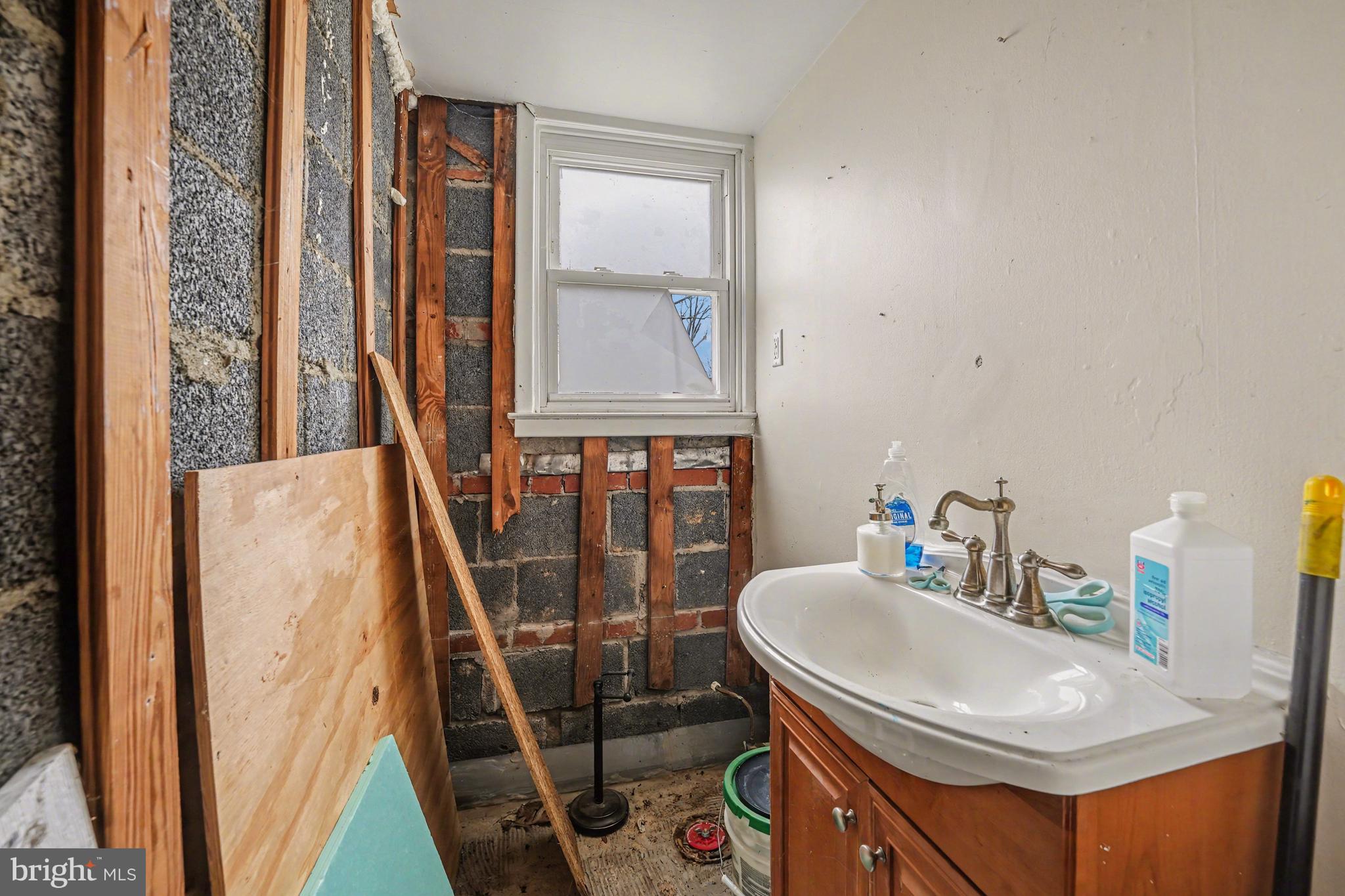 ABINGTON WOODS - Residential