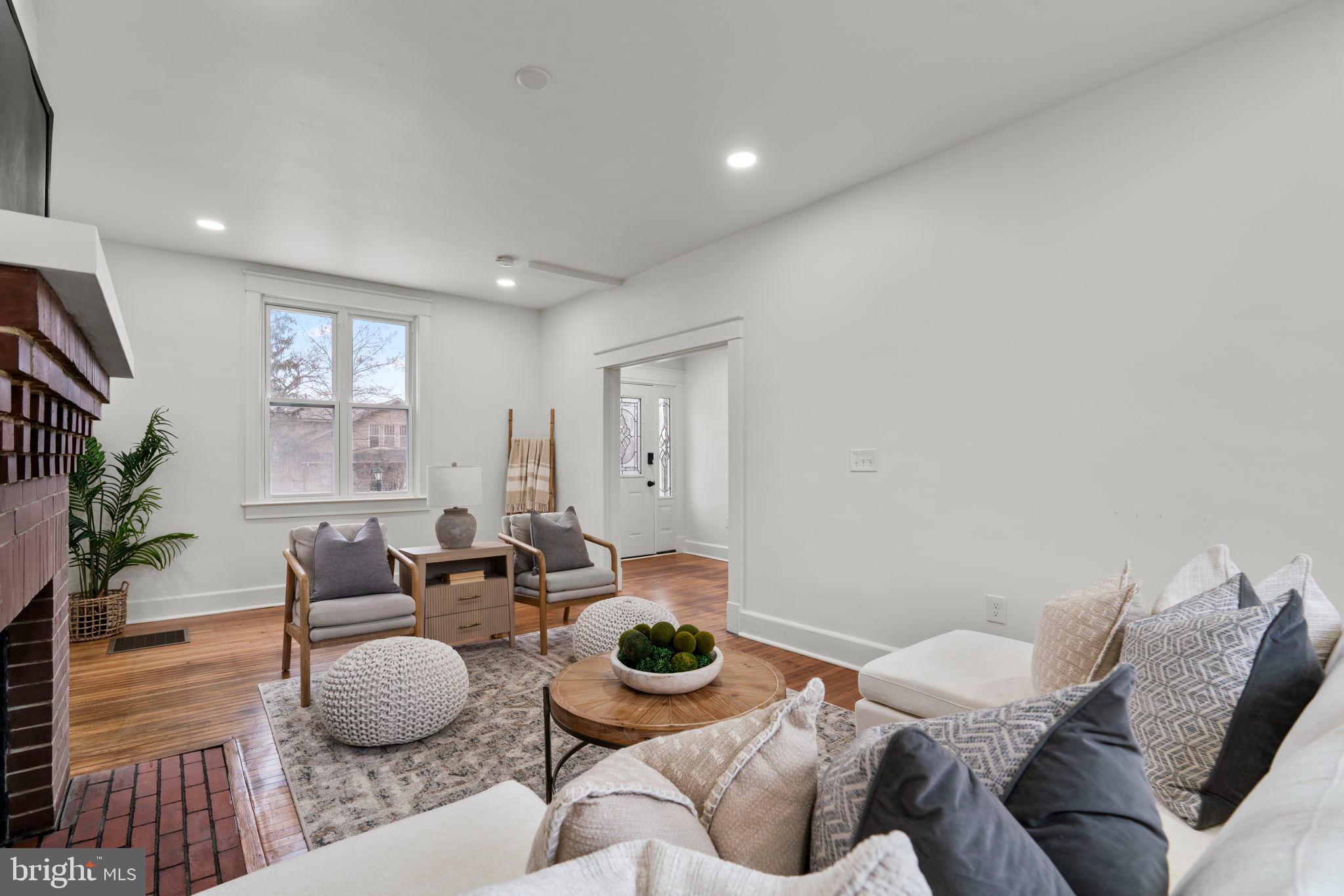 MAYFIELD - Residential