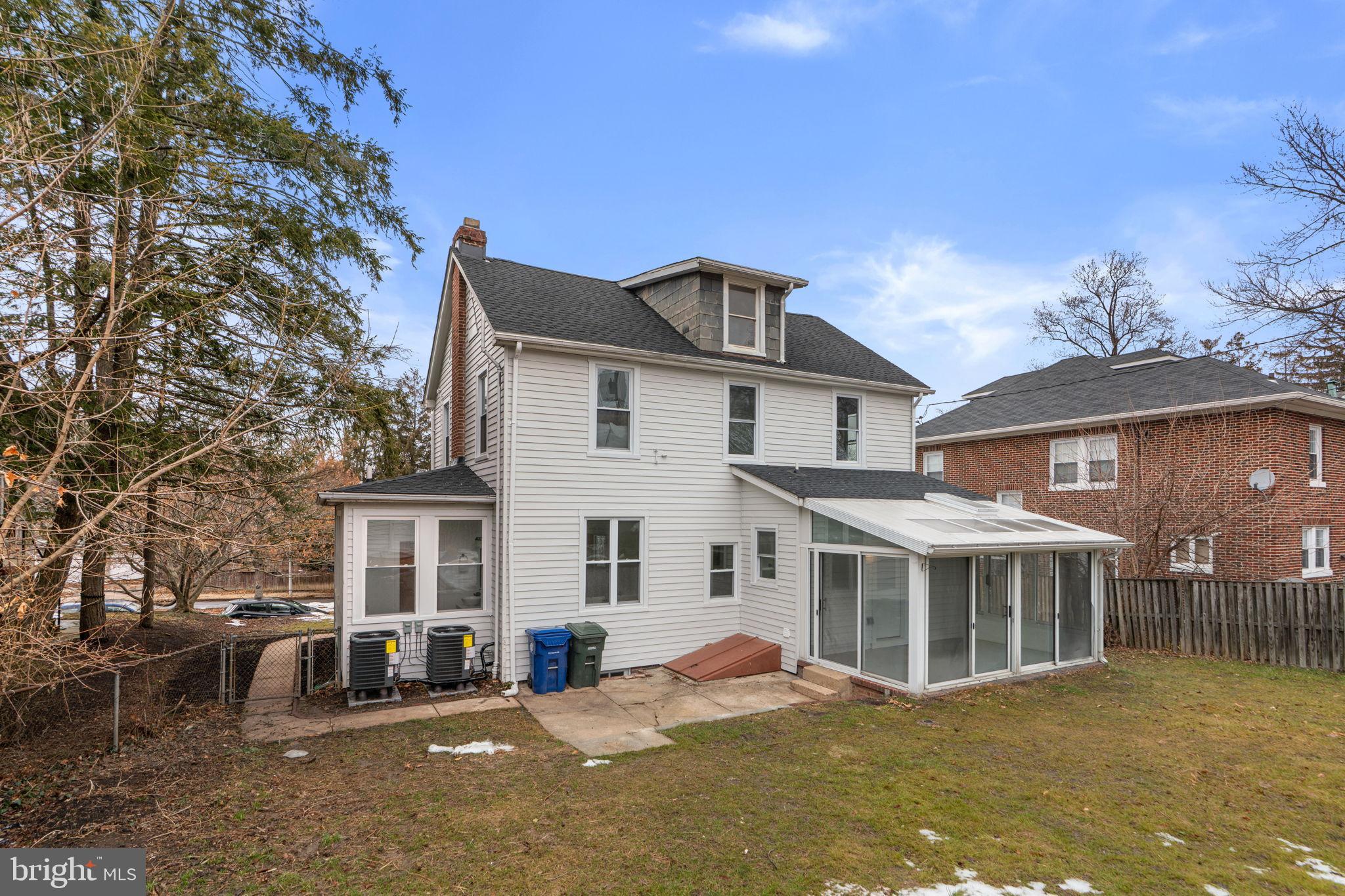 MAYFIELD - Residential