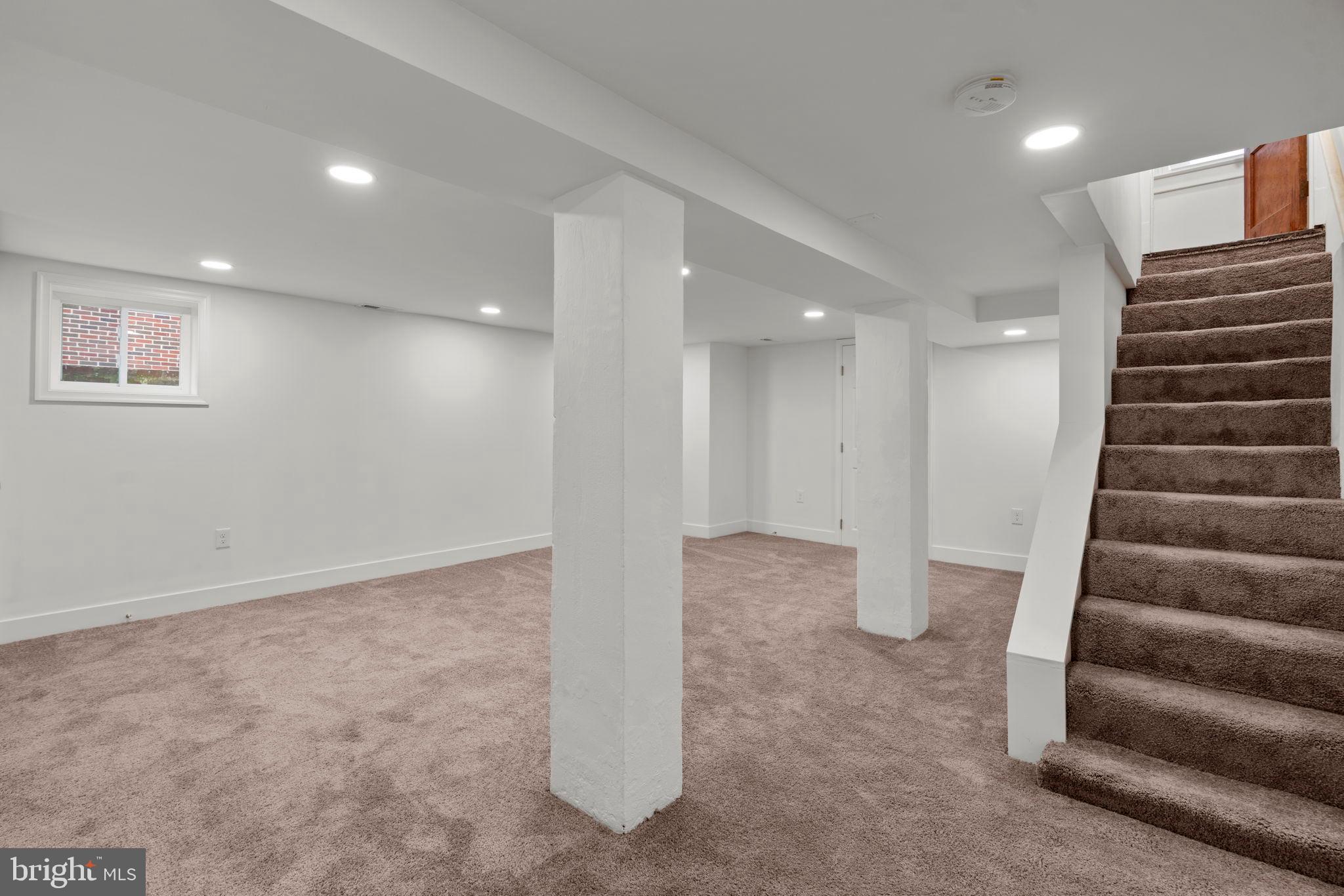 MAYFIELD - Residential