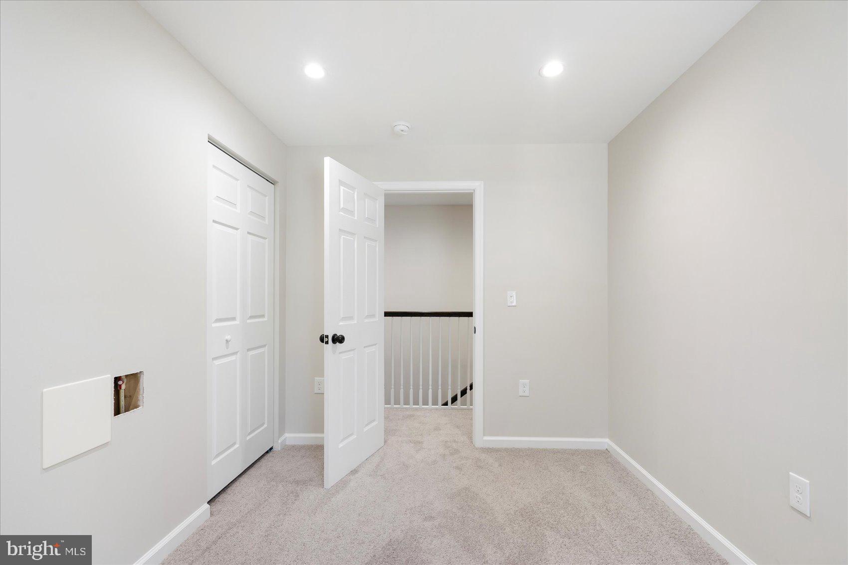 GARRISON - Residential