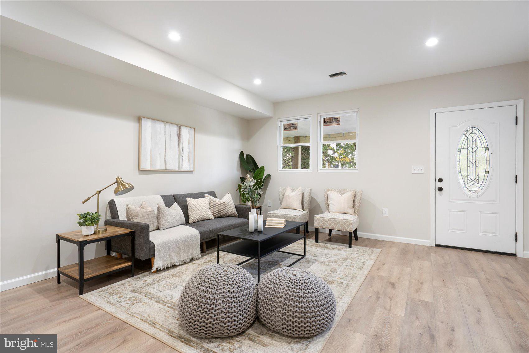 GARRISON - Residential
