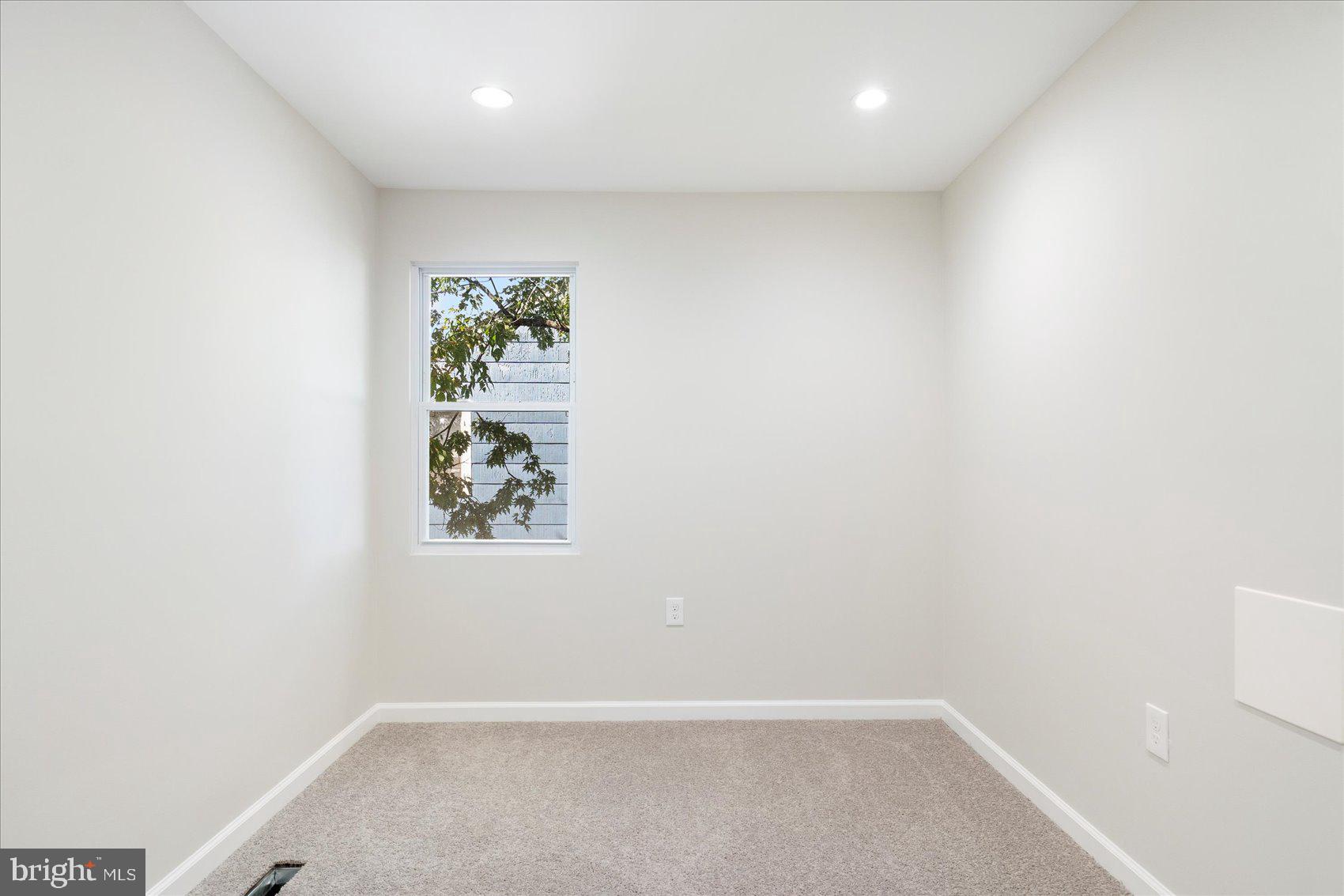 GARRISON - Residential