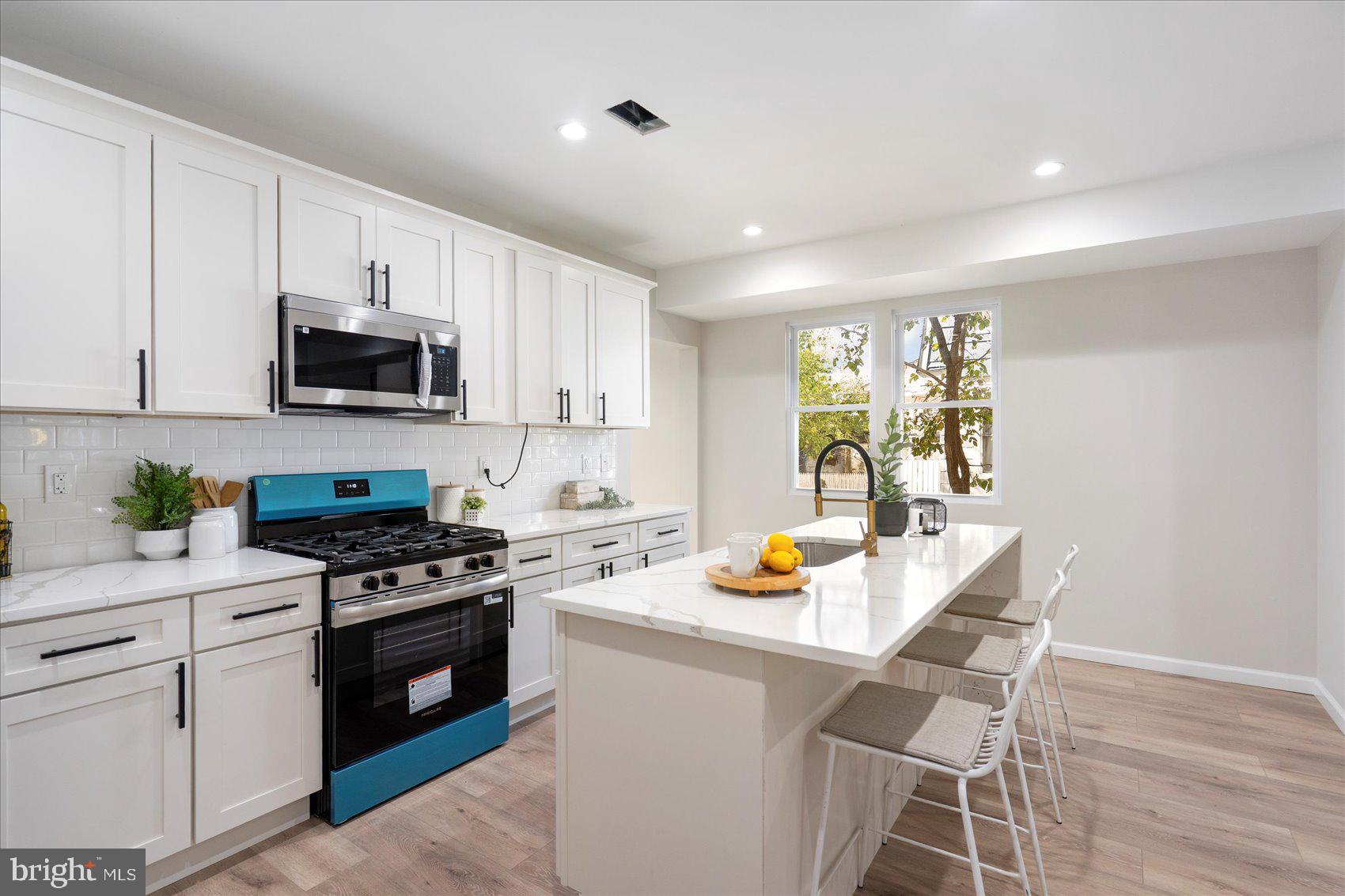 GARRISON - Residential