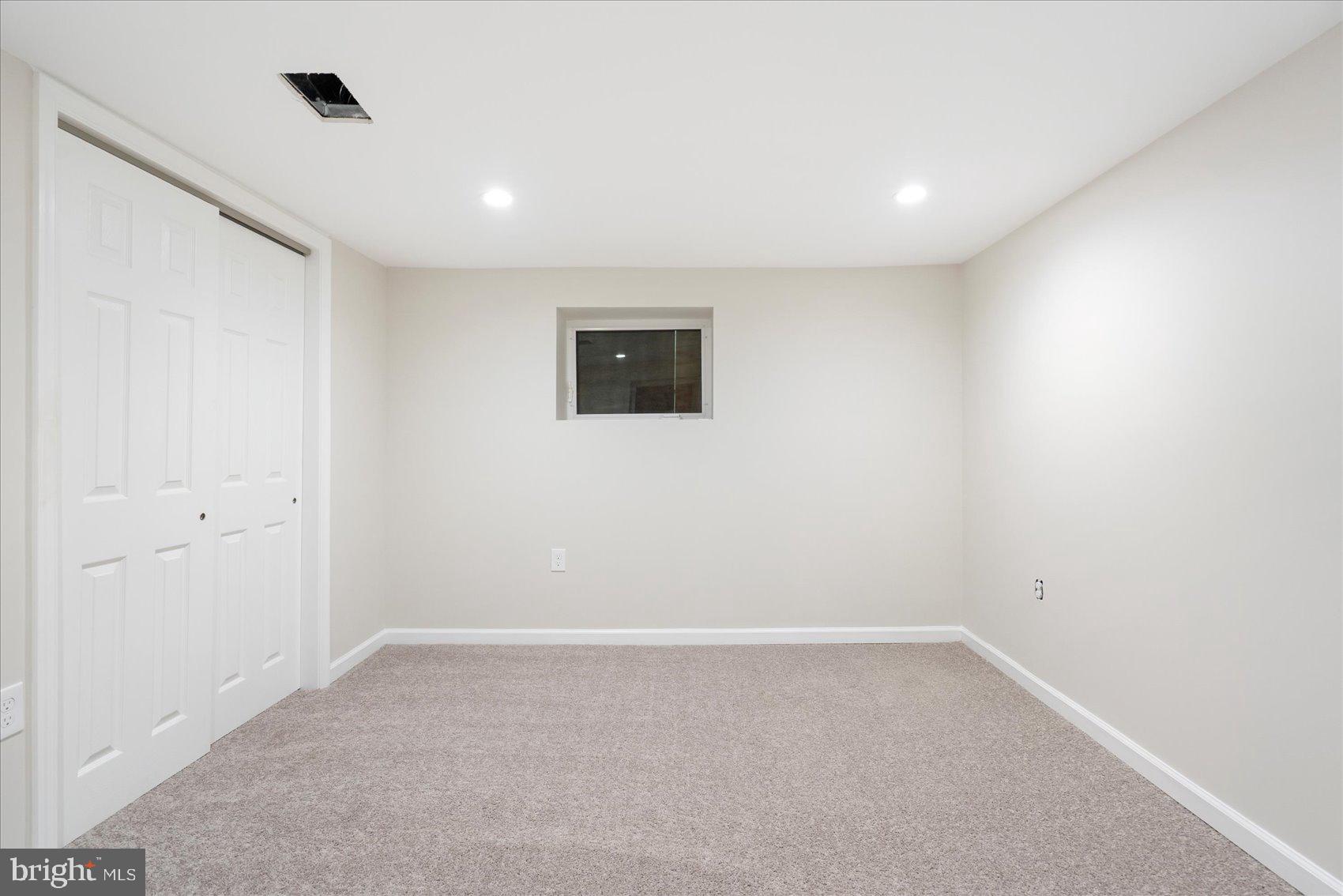 GARRISON - Residential
