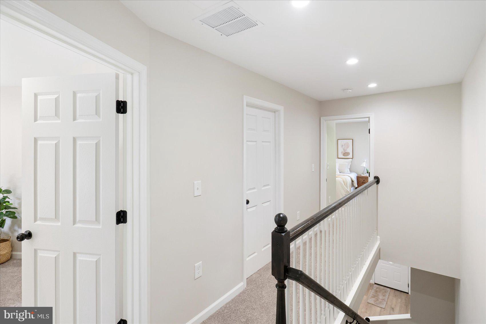 GARRISON - Residential