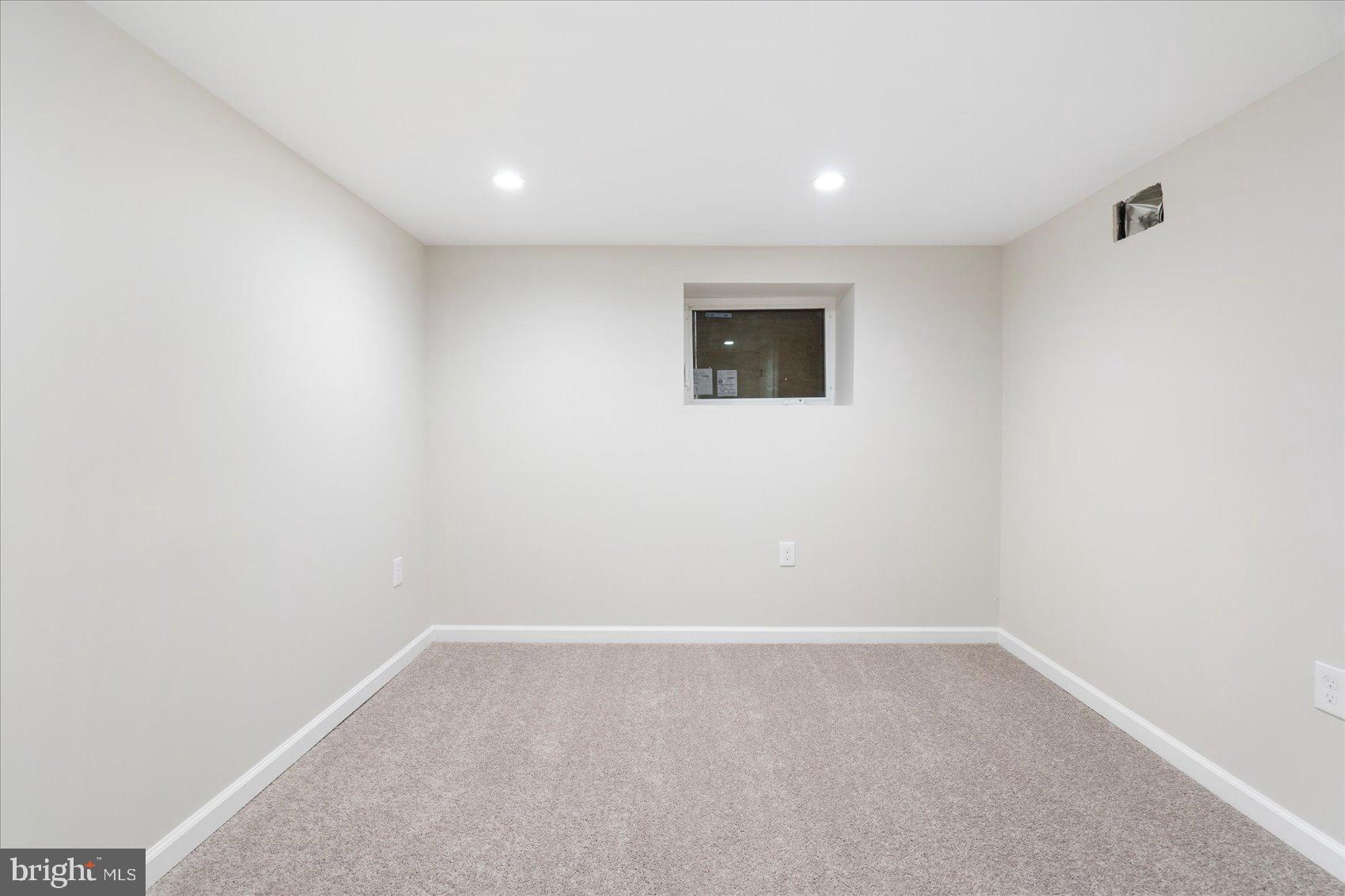 GARRISON - Residential