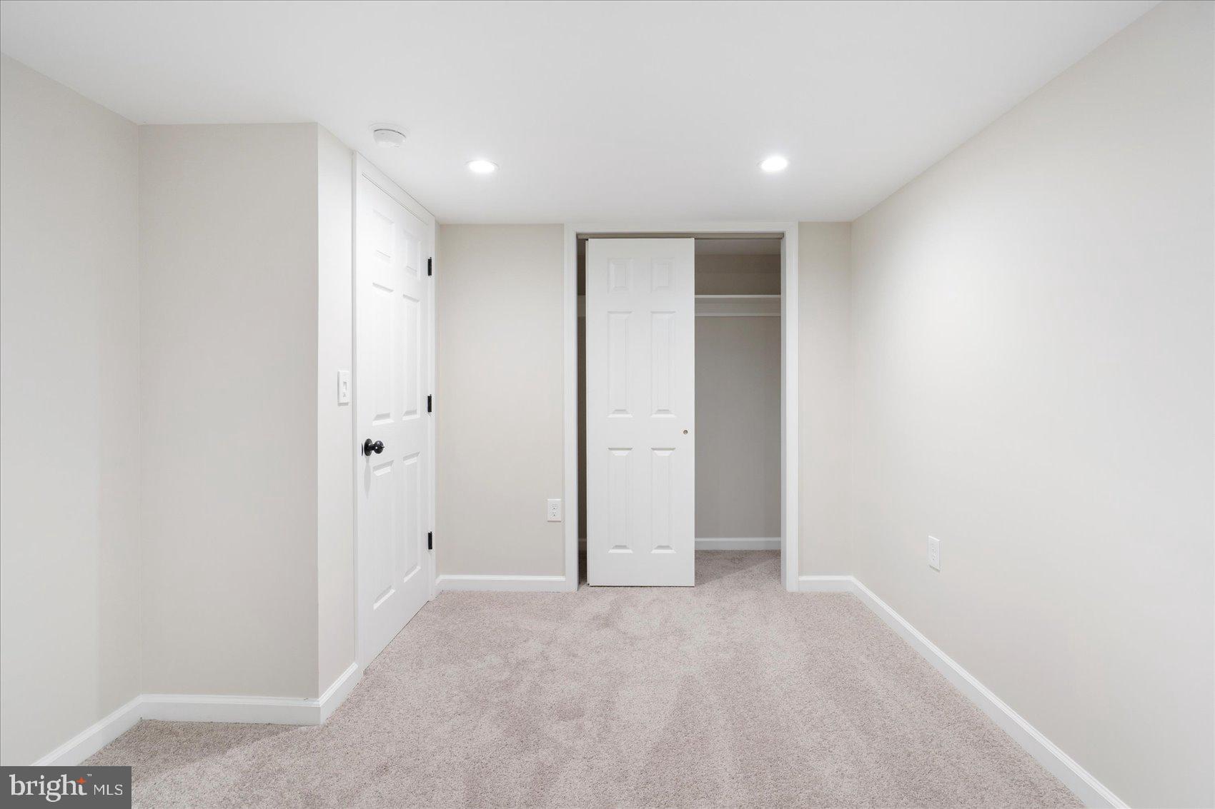 GARRISON - Residential