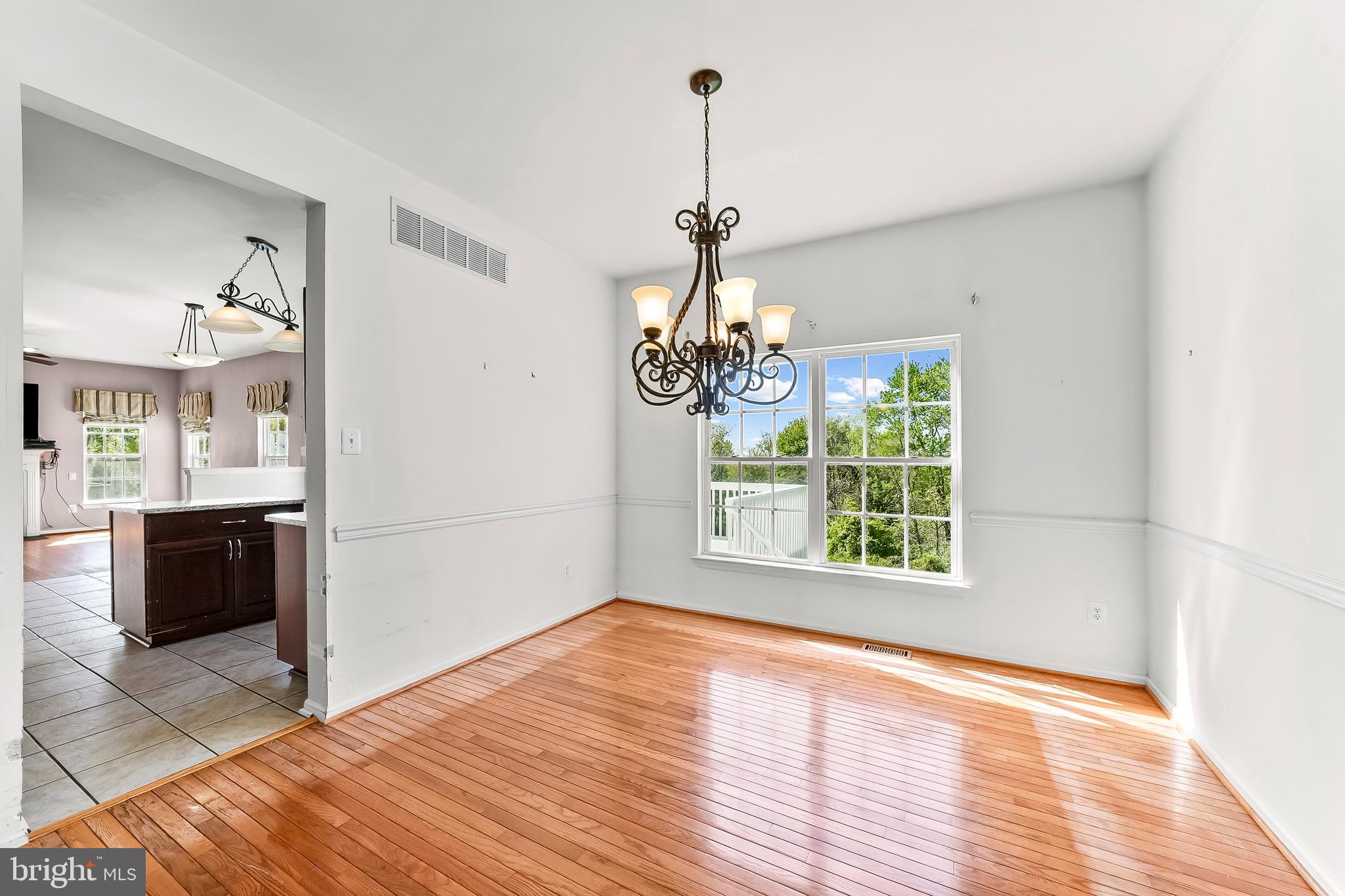 LOCKSLEY GLEN - Residential