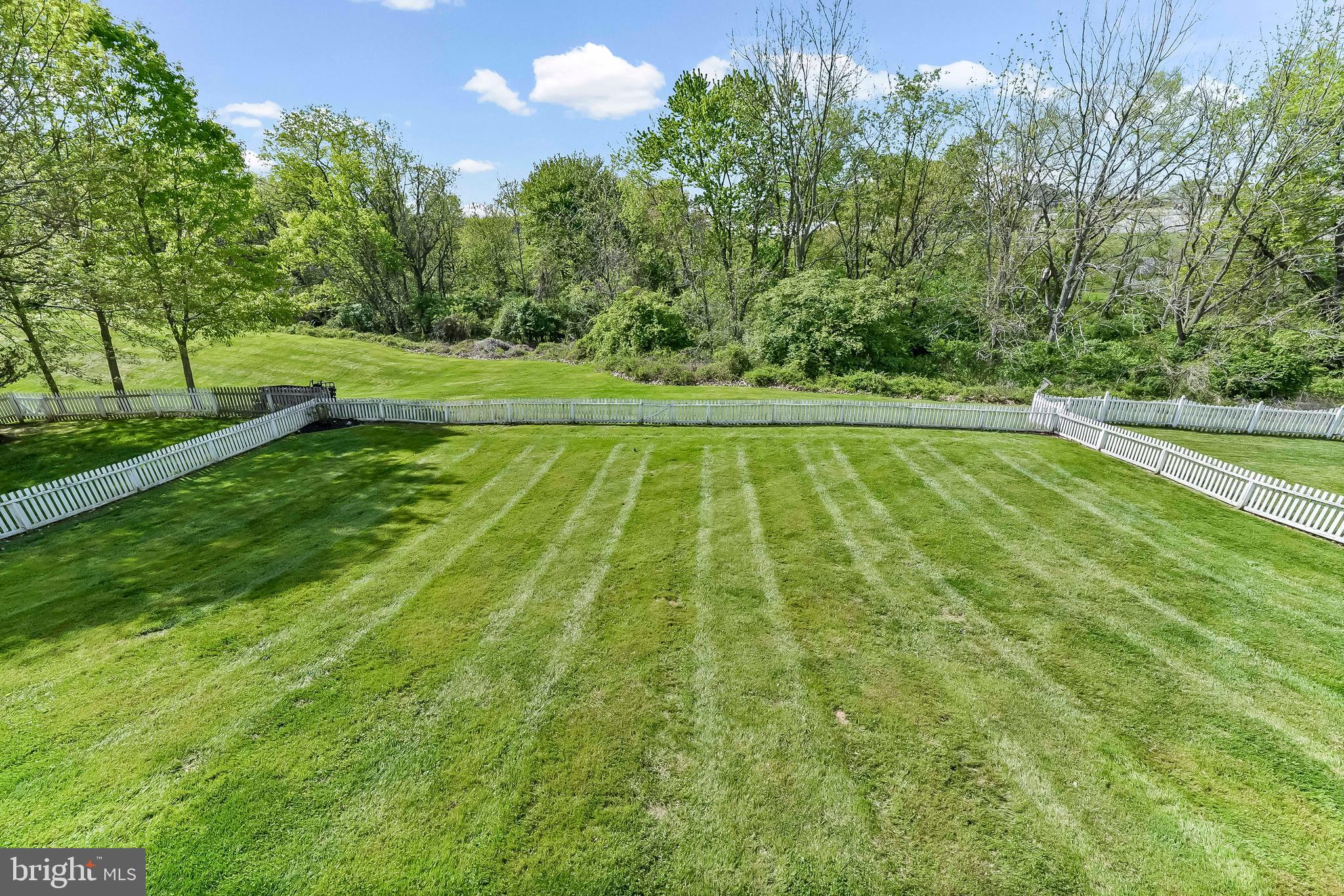 LOCKSLEY GLEN - Residential