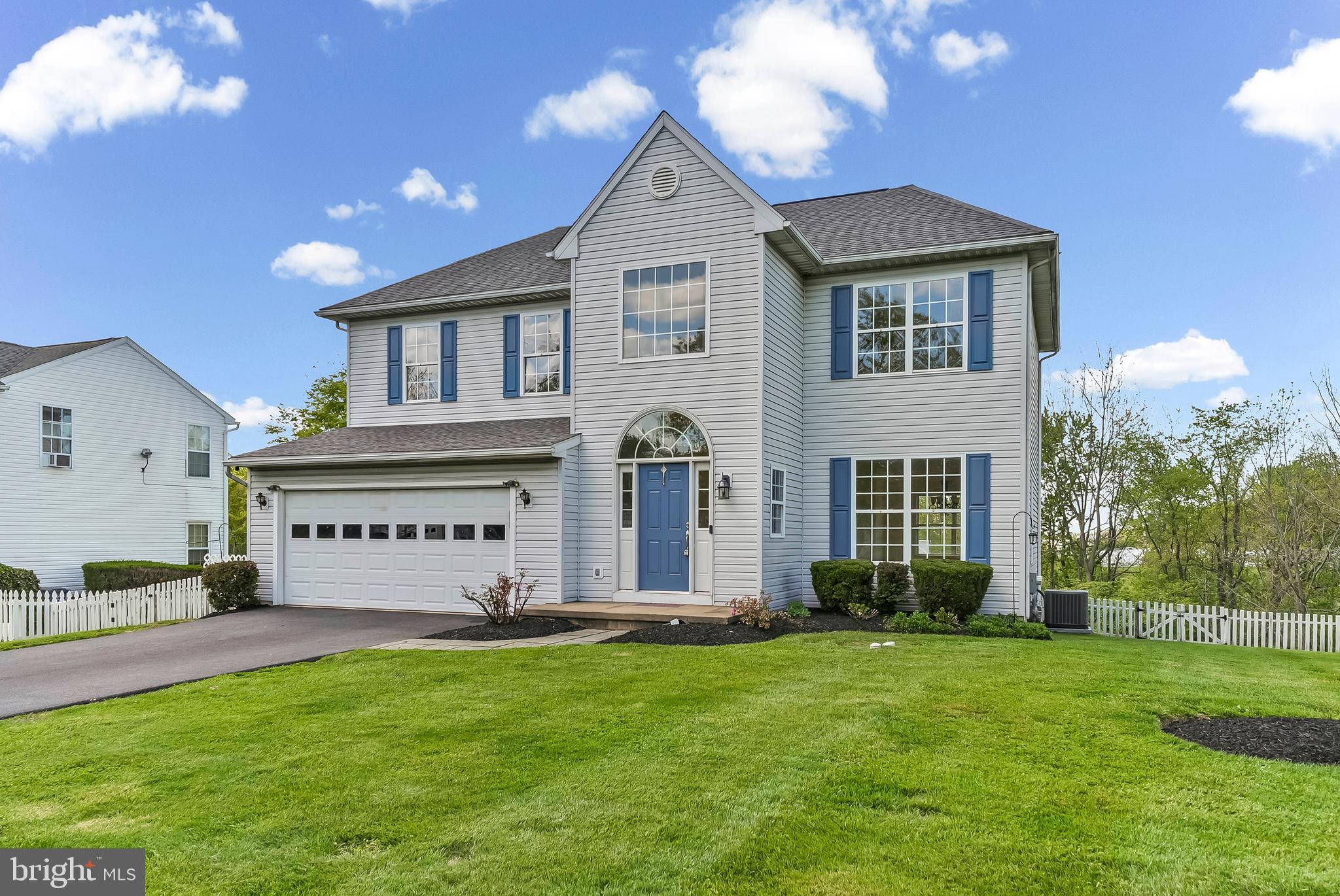 LOCKSLEY GLEN - Residential